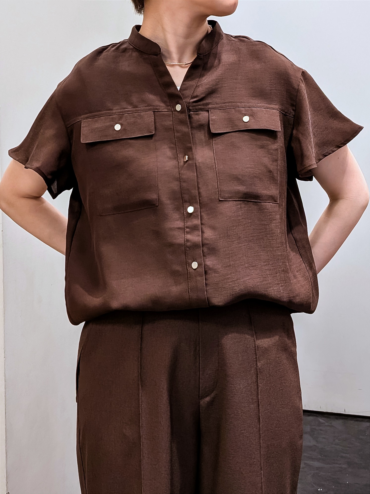 やまちゃんさんの「grove｜【洗濯機OK・ひんやり/SETUP可】シワになりにくい、フレアスリーブブラウス」を使ったコーディネート