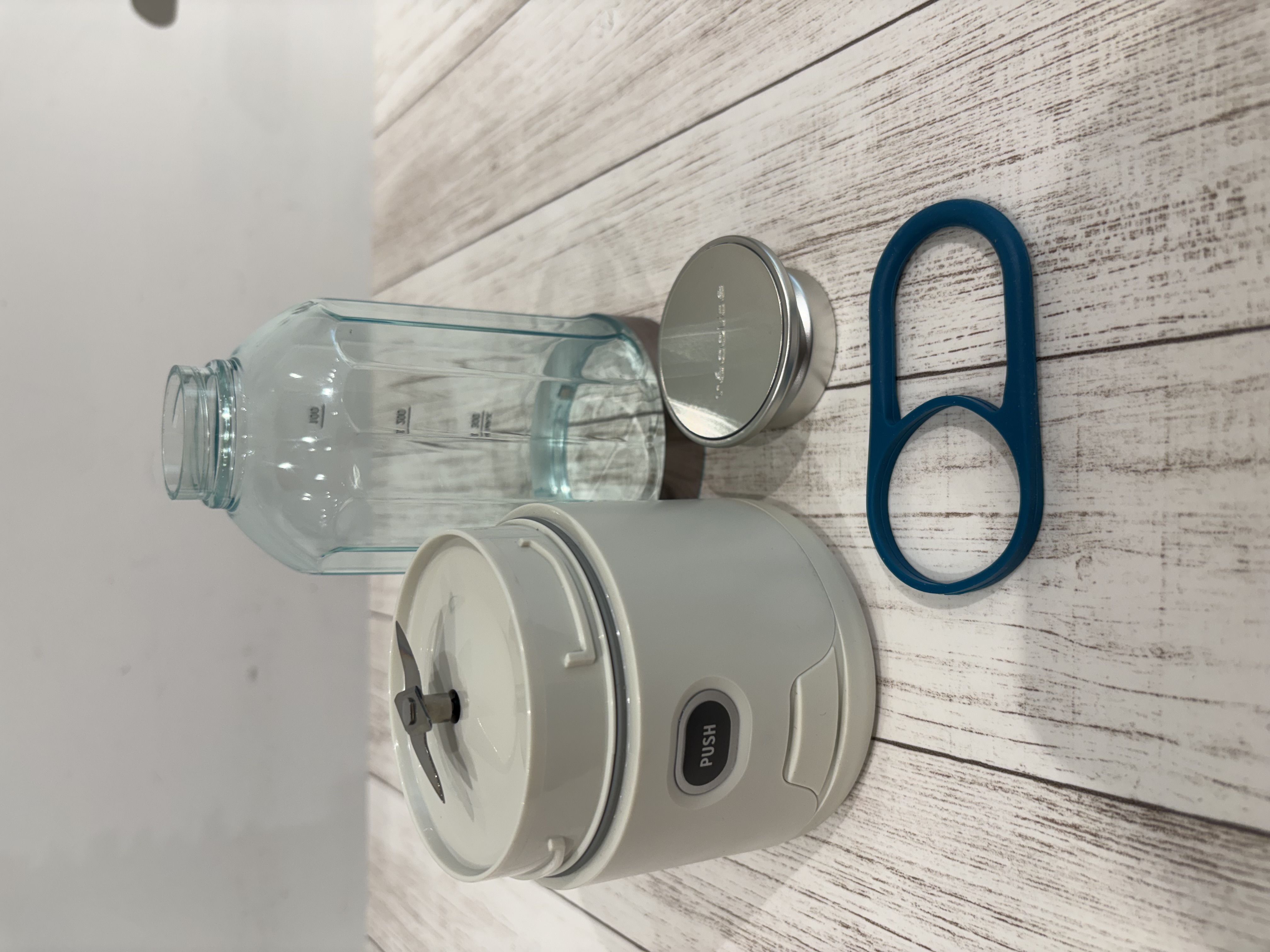 Arisaさんの「212 KITCHEN STORE｜白蓋つきラウンドボウル 0.5L ＜DURALEX  デュラレックス＞」を使ったコーディネート