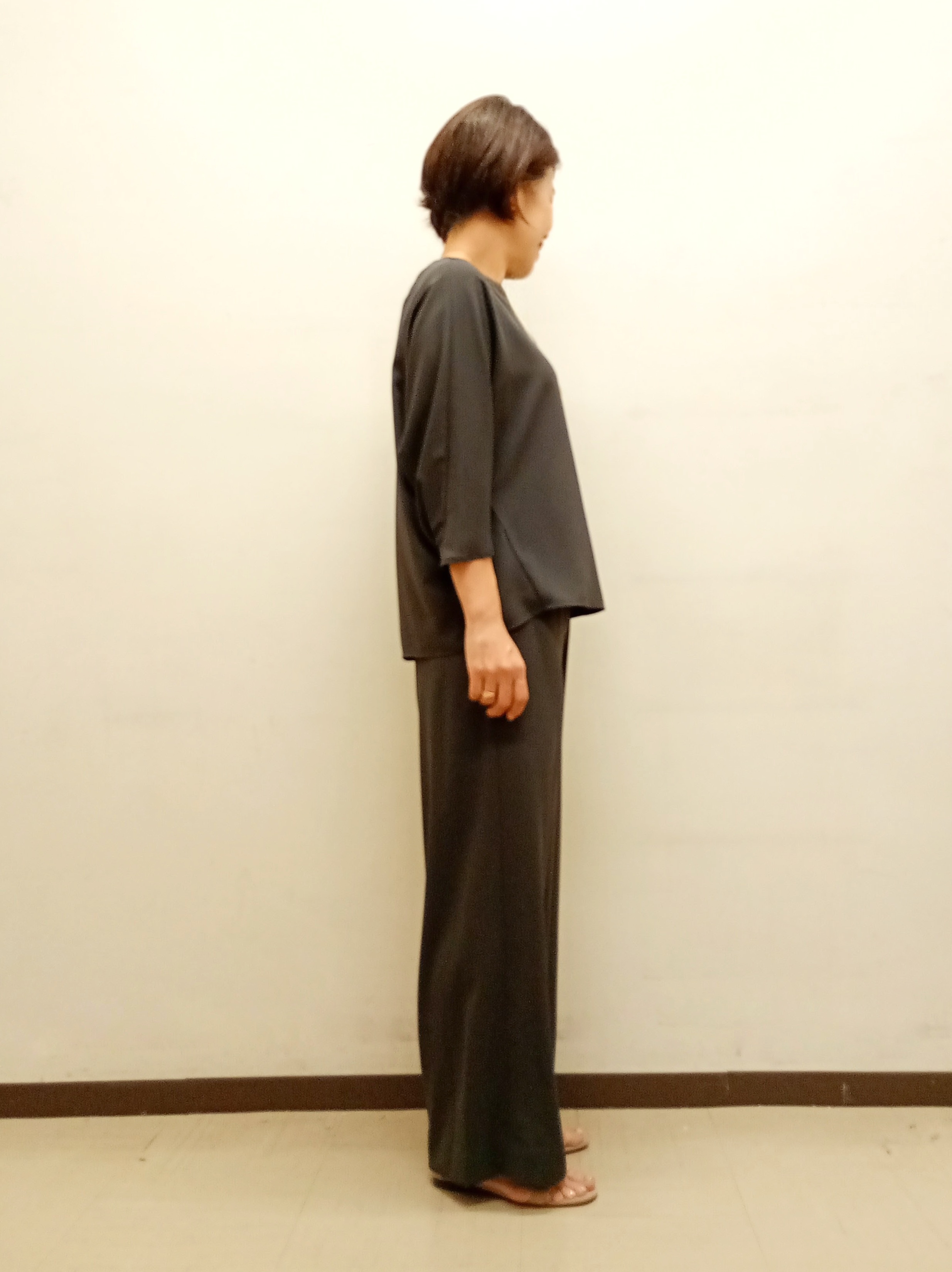 Kさんの「INDIVI｜【さらに軽く軽快！／着る日傘】イージーワイドパンツ」を使ったコーディネート