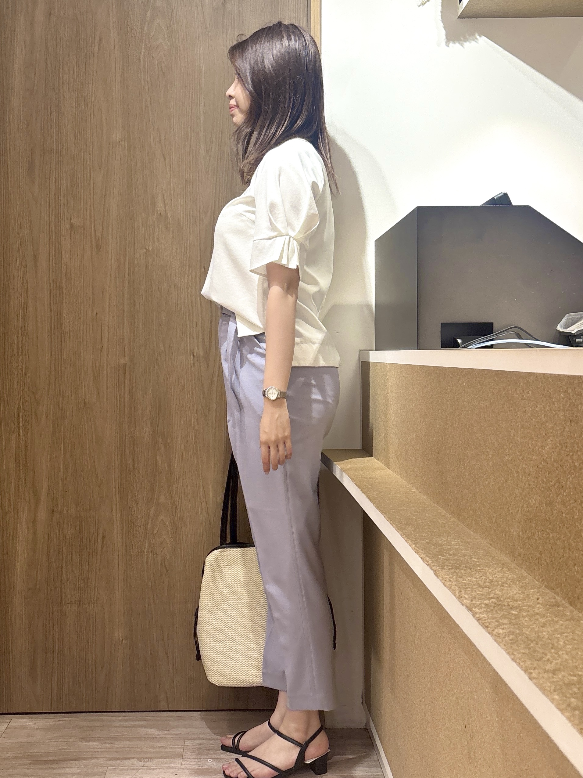 このかさんの「index｜【接触冷感】タックパフスリーブブラウス《吸水速乾／防シワ／洗濯機OK／XS～3L／6col》」を使ったコーディネート