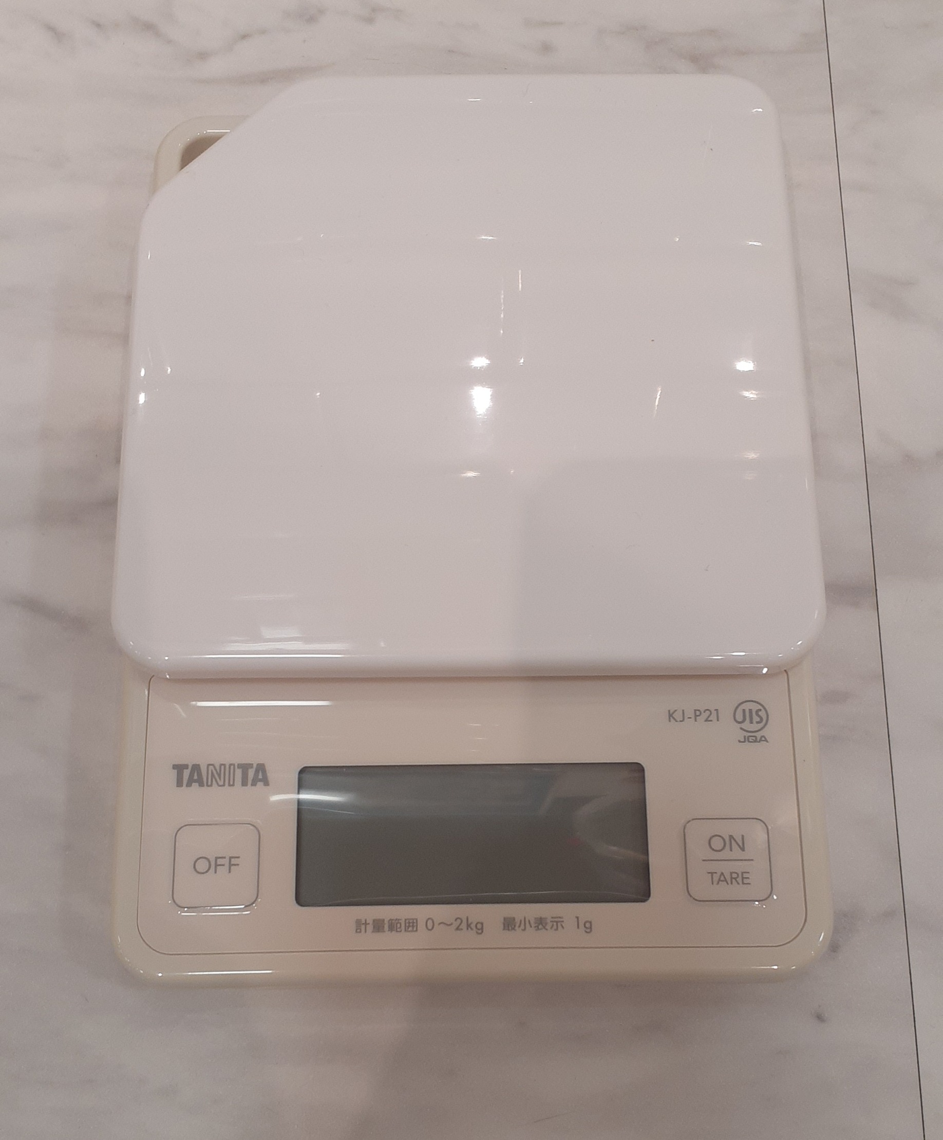 タエさんの「212 KITCHEN STORE｜デジタルクッキングスケール KJ-P21DG ＜TANITA タニタ＞」を使ったコーディネート