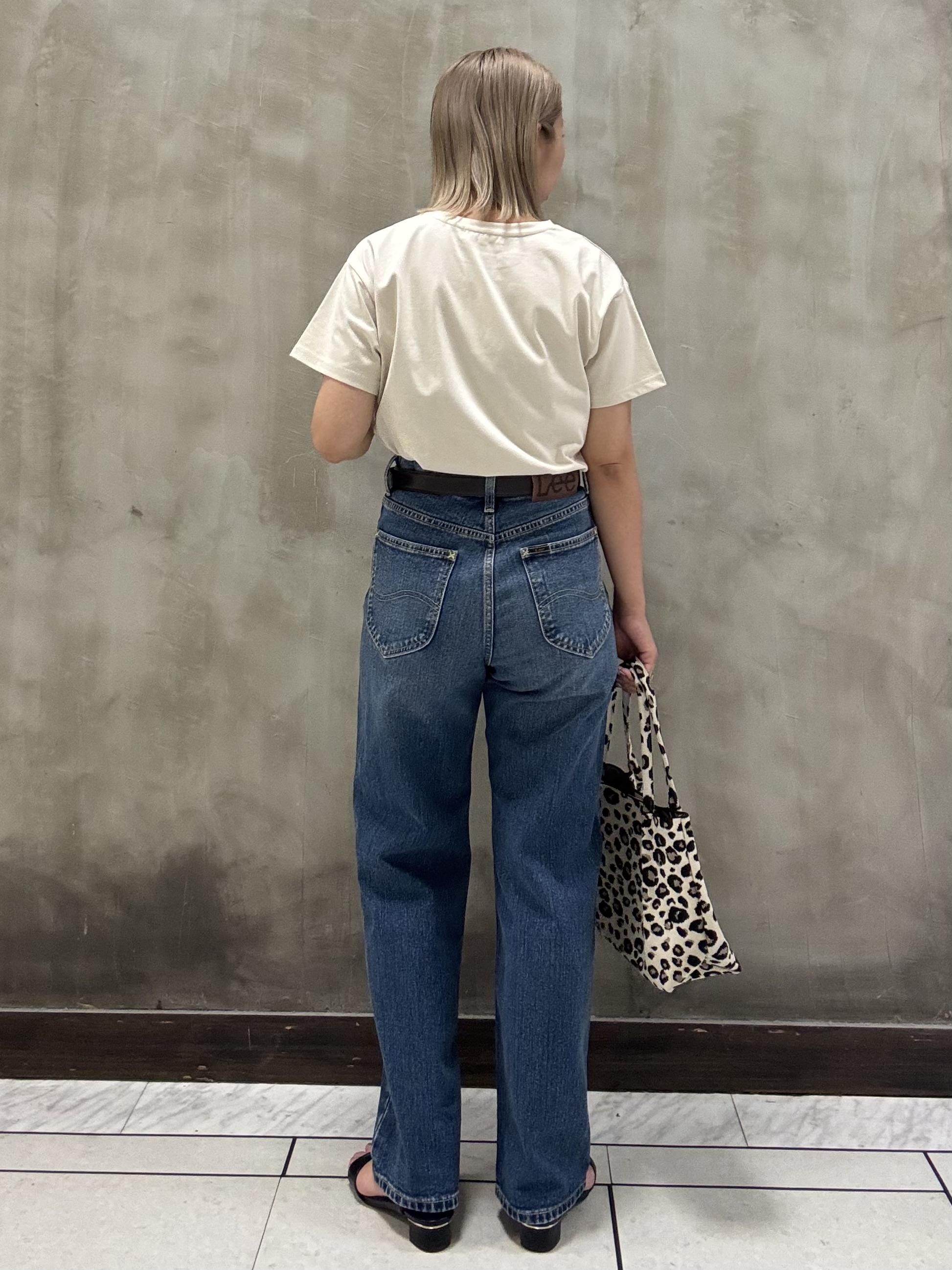 minaさんの「grove｜【遮熱／吸水速乾／接触冷感／UVカット】ベーシックロゴTシャツ」を使ったコーディネート