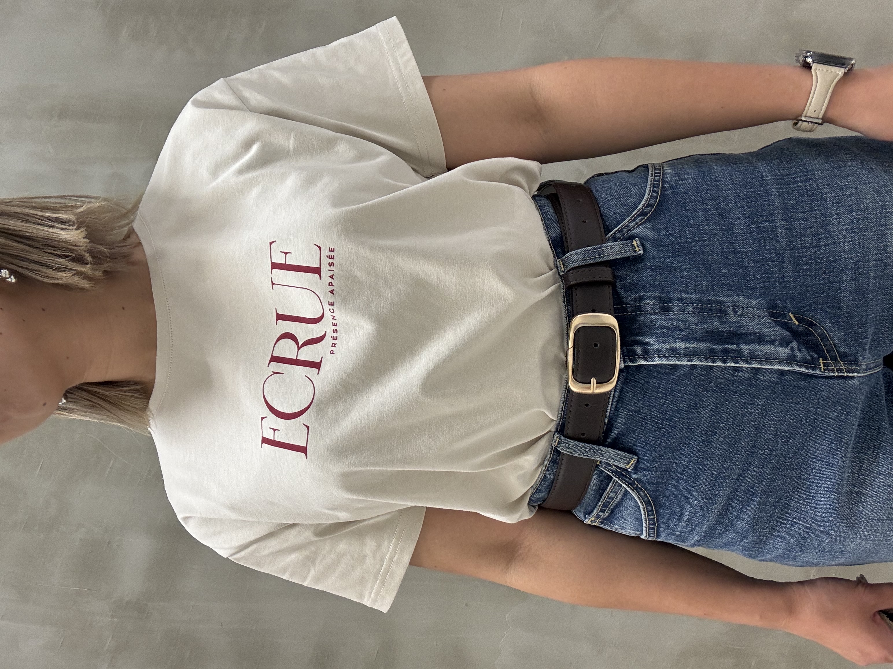 minaさんの「grove｜【遮熱／吸水速乾／接触冷感／UVカット】ベーシックロゴTシャツ」を使ったコーディネート