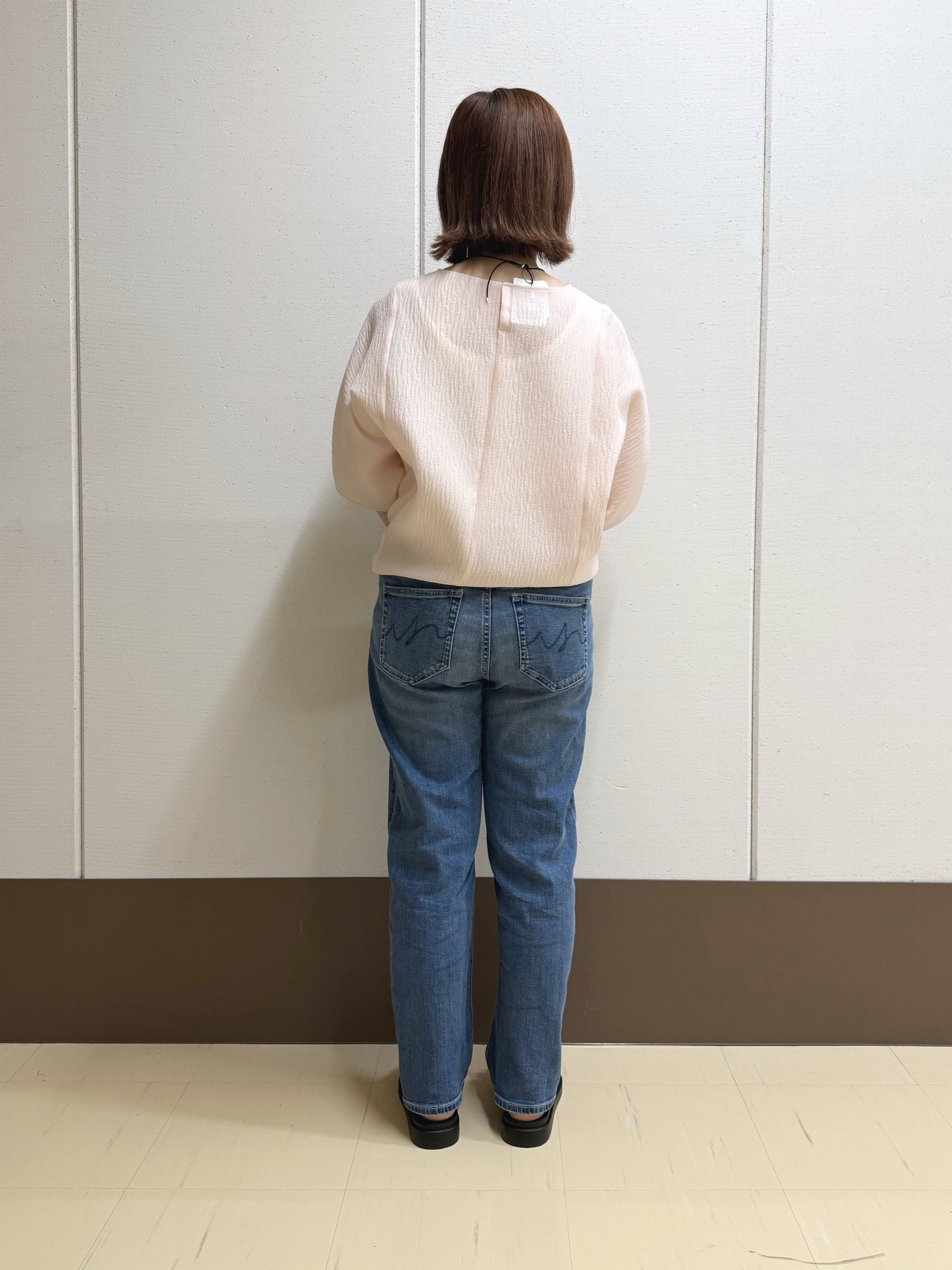 Rikoさんの「INDIVI｜【華奢見え】ジャカード ドルマントップス」を使ったコーディネート