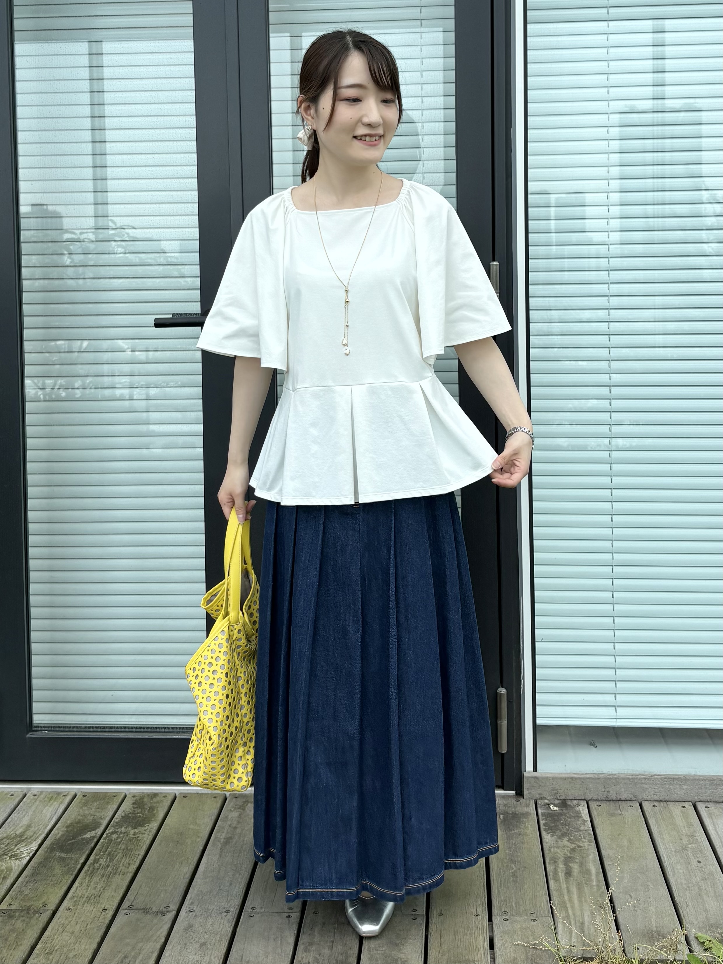 mikiさんの「Reflect｜【UVカット／接触冷感／吸水速乾】フレアスリーブペプラムカットソー」を使ったコーディネート