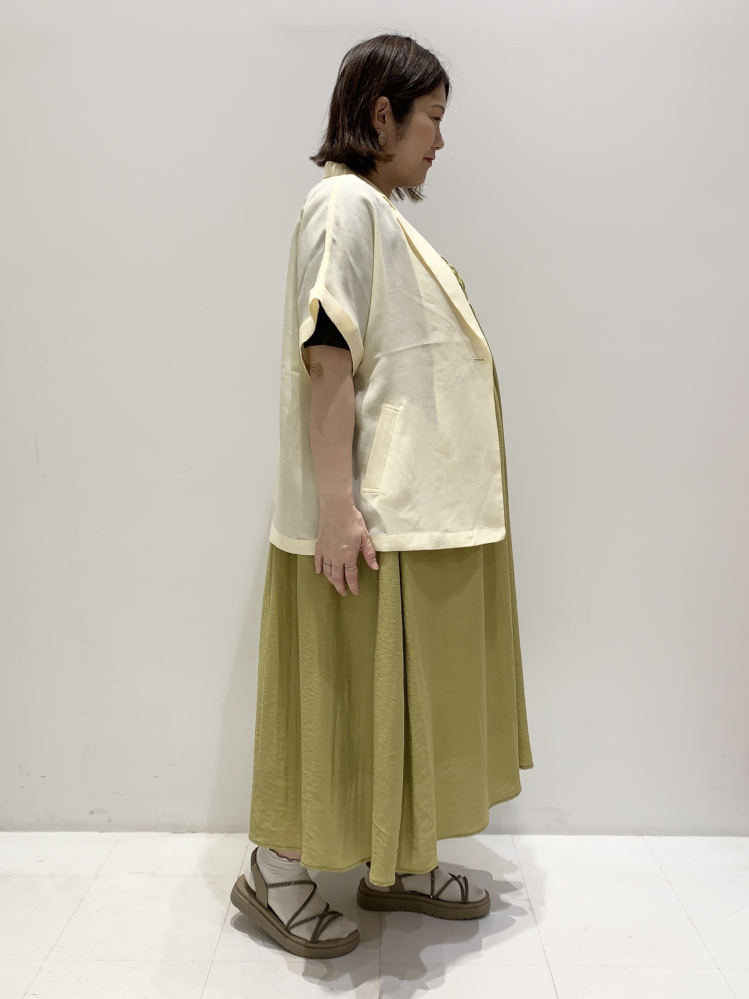 みいちゃんさんの「grove｜【洗濯機OK・ひんやり/SETUP可】シワになりにくいハーフスリーブジャケット」を使ったコーディネート