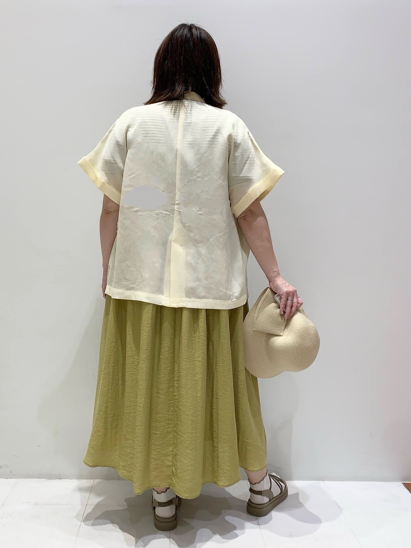 みいちゃんさんの「grove｜【洗濯機OK・ひんやり/SETUP可】シワになりにくいハーフスリーブジャケット」を使ったコーディネート