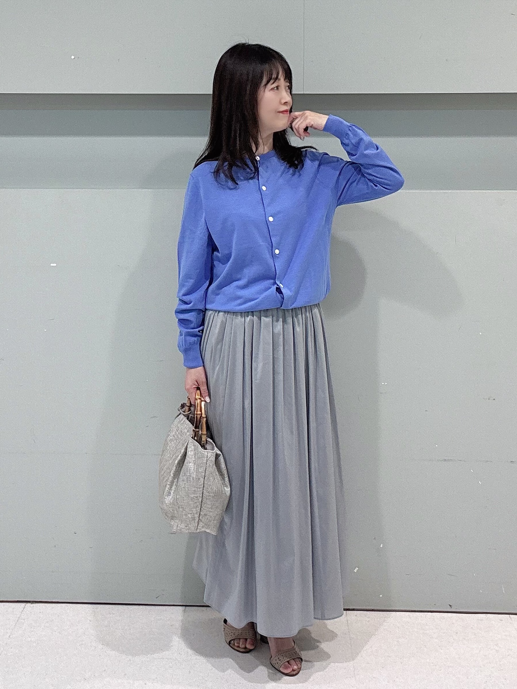 makiさんの「UNTITLED｜【9色展開/アンサンブル可】コットンクルーネックカーディガン」を使ったコーディネート