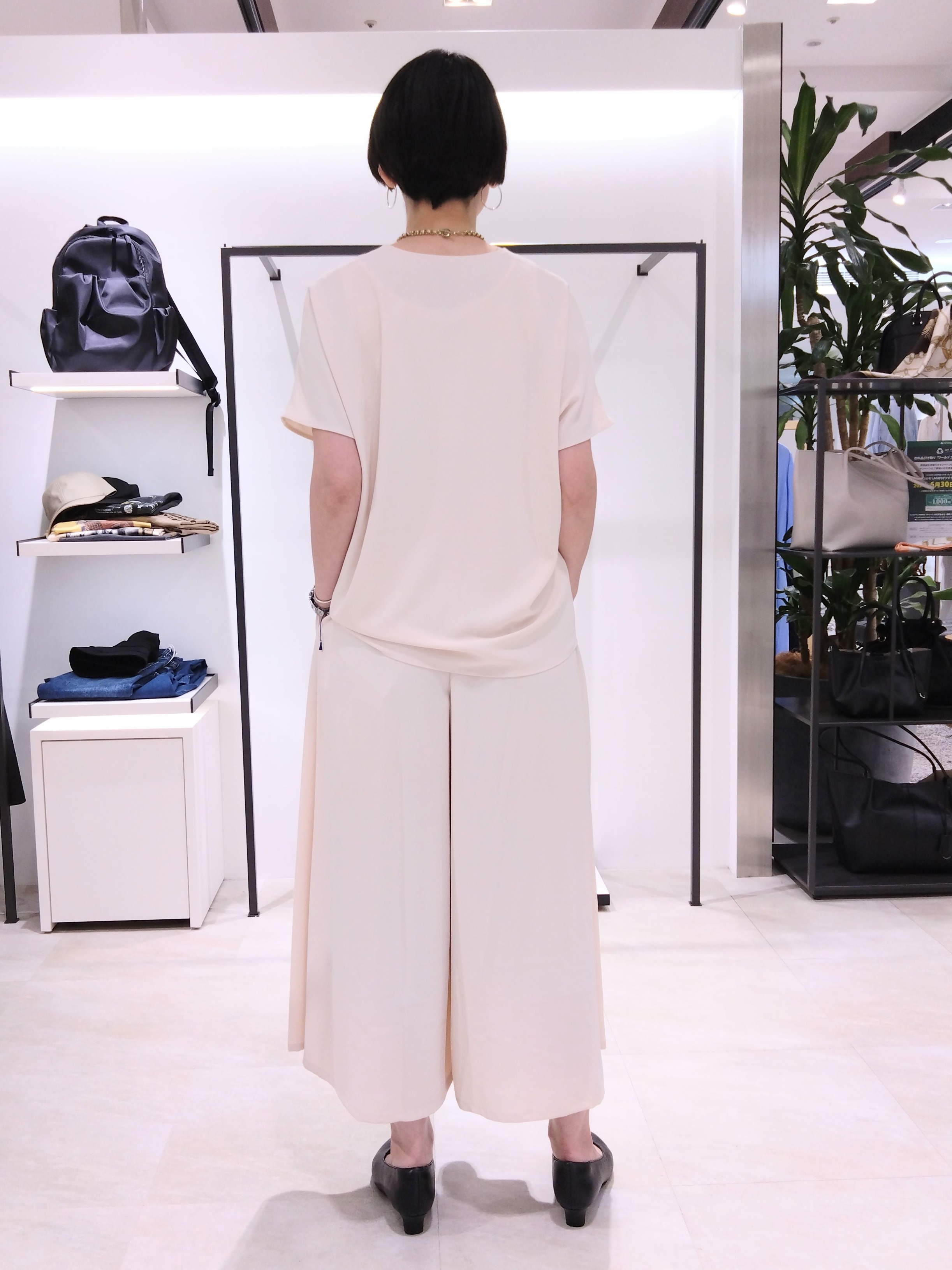 まちこさんの「UNTITLED｜シアーメッシュニット」を使ったコーディネート