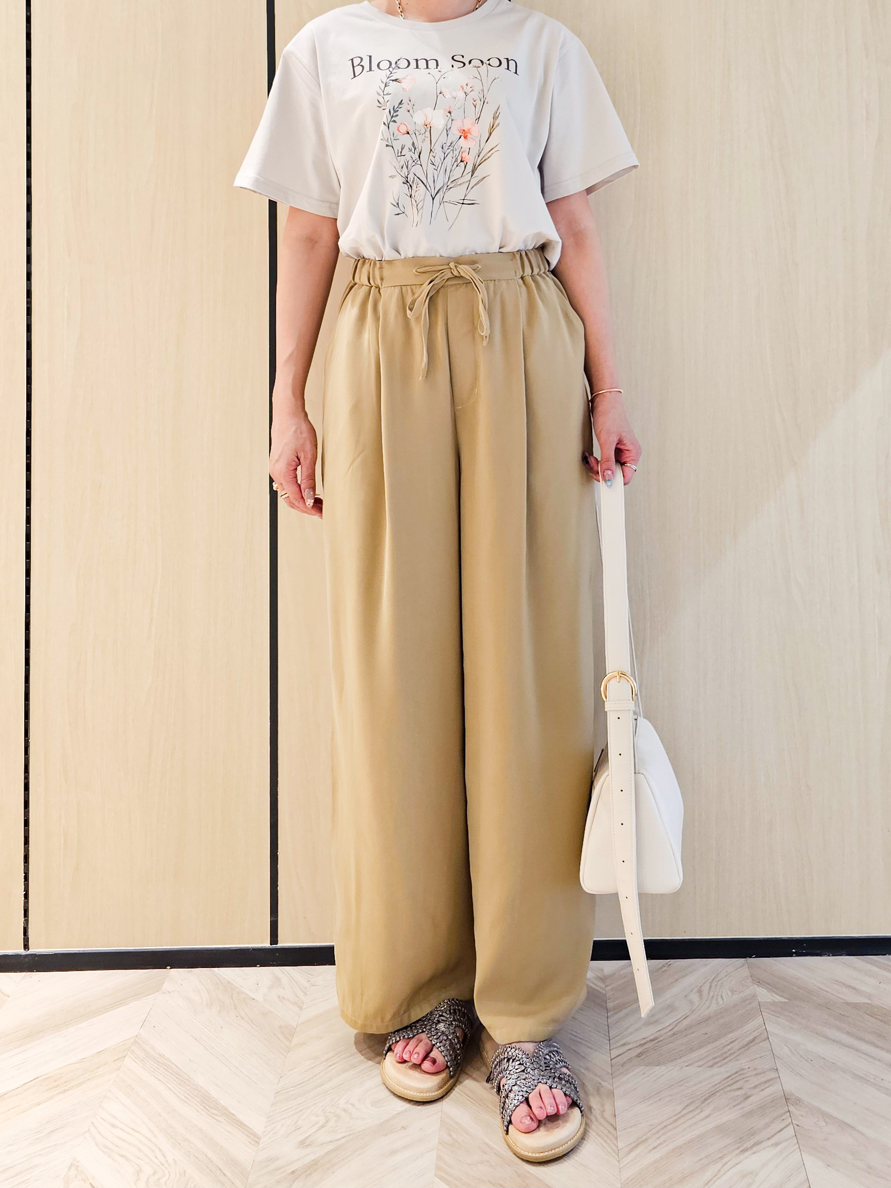 ゆゆさんの「SHOO･LA･RUE｜【綿100%/ひんやり/S-LL】選べる3柄 大人のプリントTシャツ」を使ったコーディネート