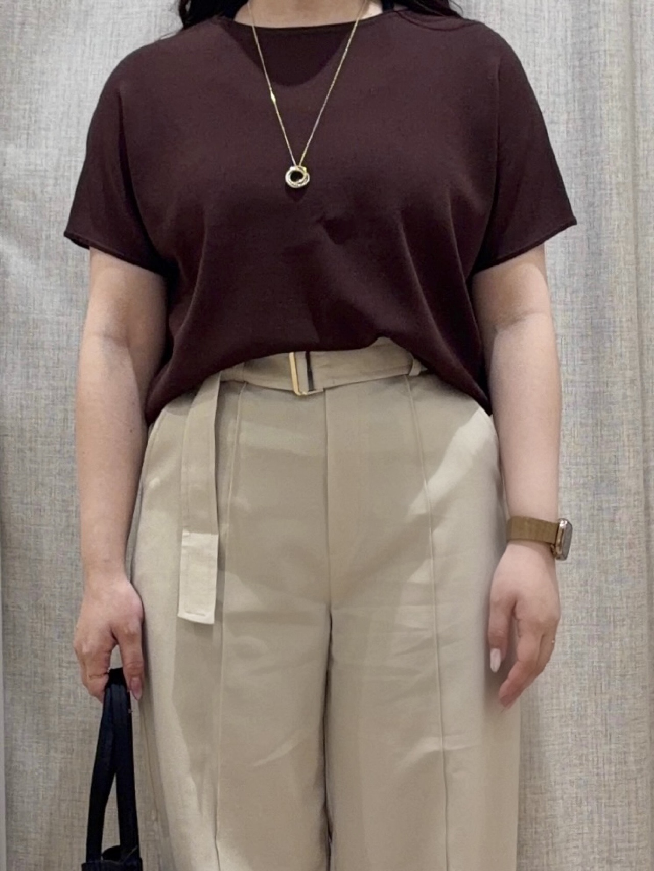 minamiさんの「grove｜【シリーズ累計36万枚！名品ニット】やわらかドライタッチ ドルマンニット」を使ったコーディネート