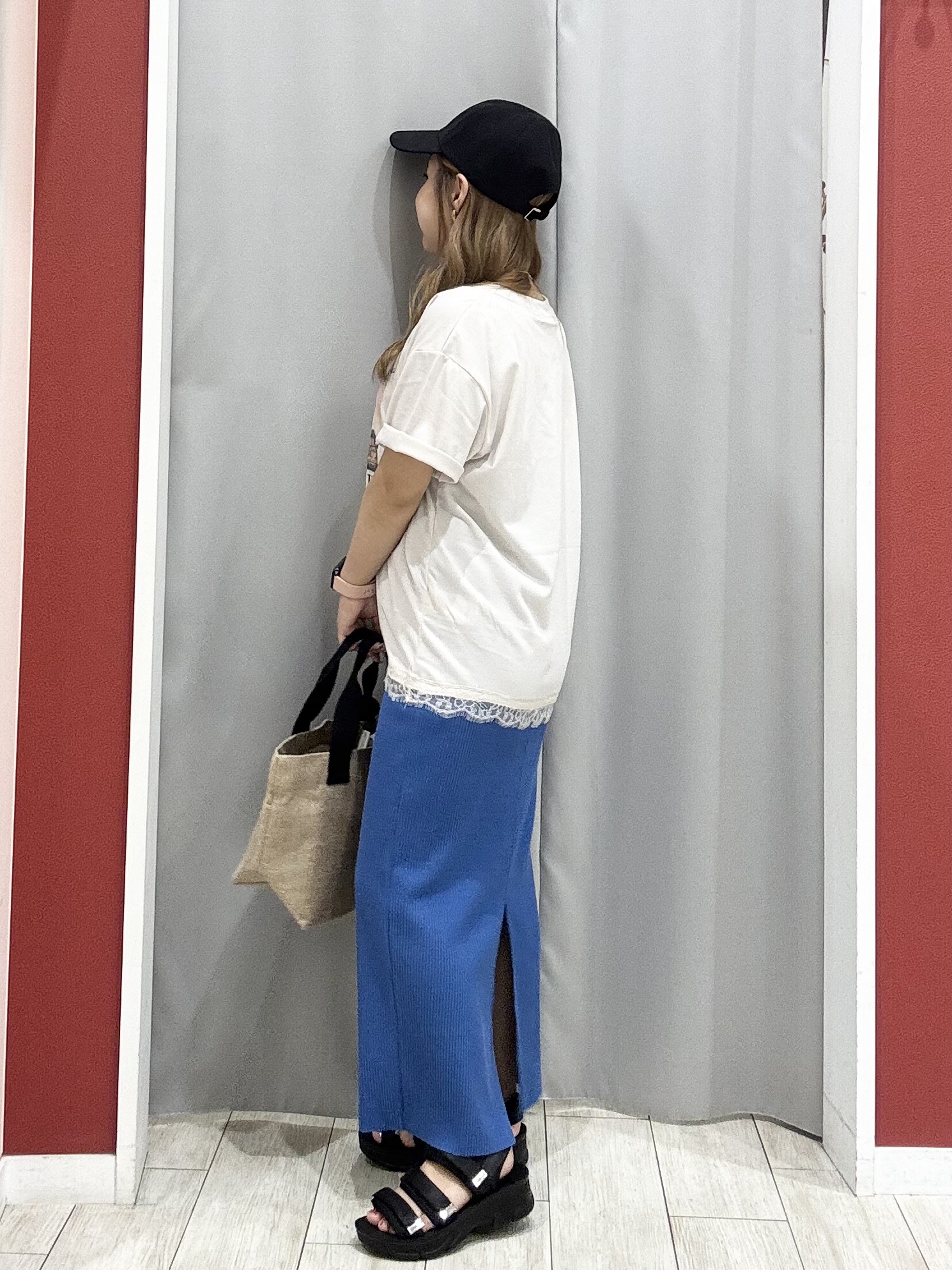 shioさんの「SHOO･LA･RUE｜【セルフカット可能/洗濯機可/S-LL】テレコナロースカート」を使ったコーディネート