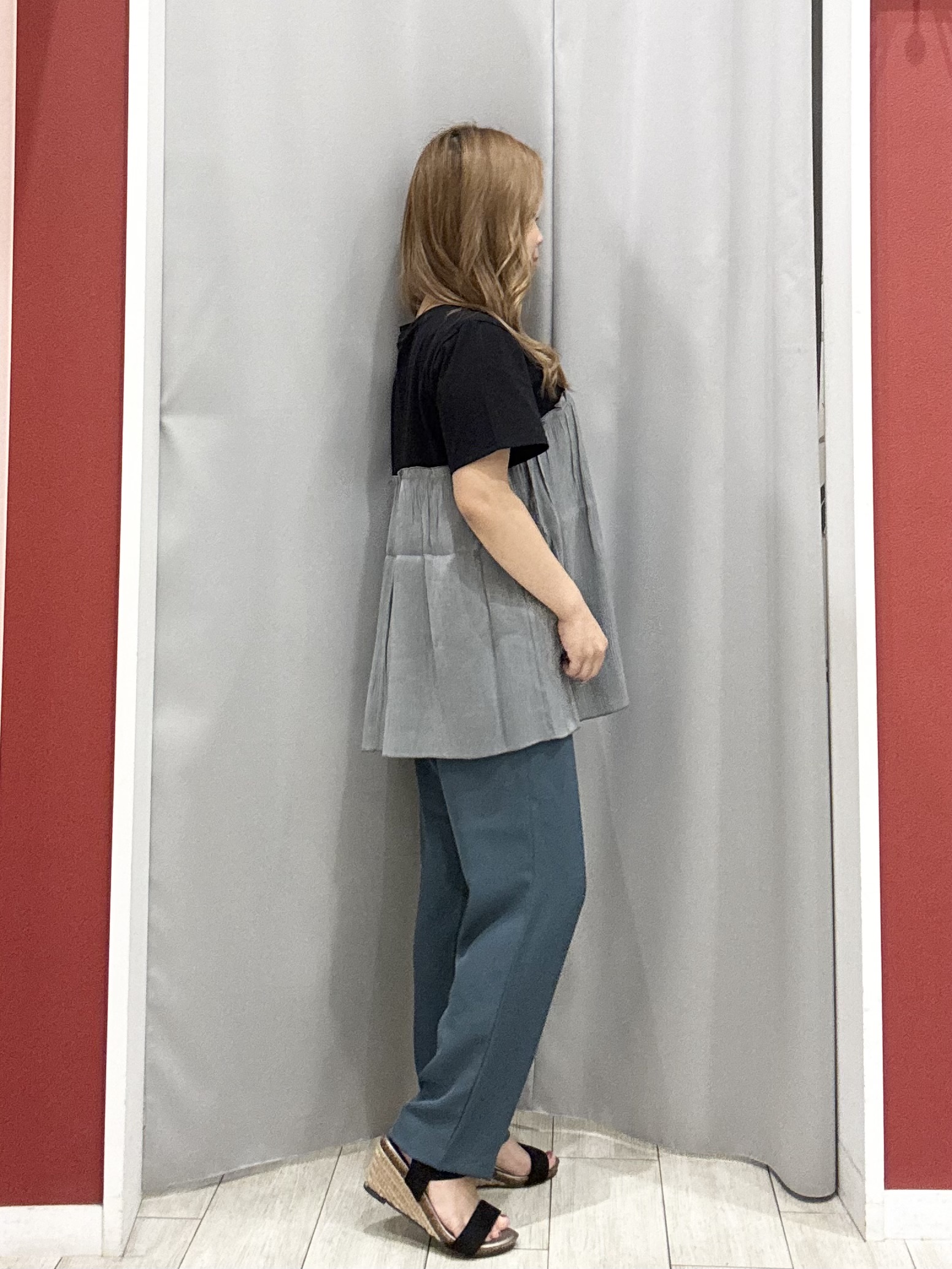 shioさんの「SHOO･LA･RUE｜【ひんやり/S-LL】1枚でインせず決まる きらきらビスチェ風Tシャツ」を使ったコーディネート