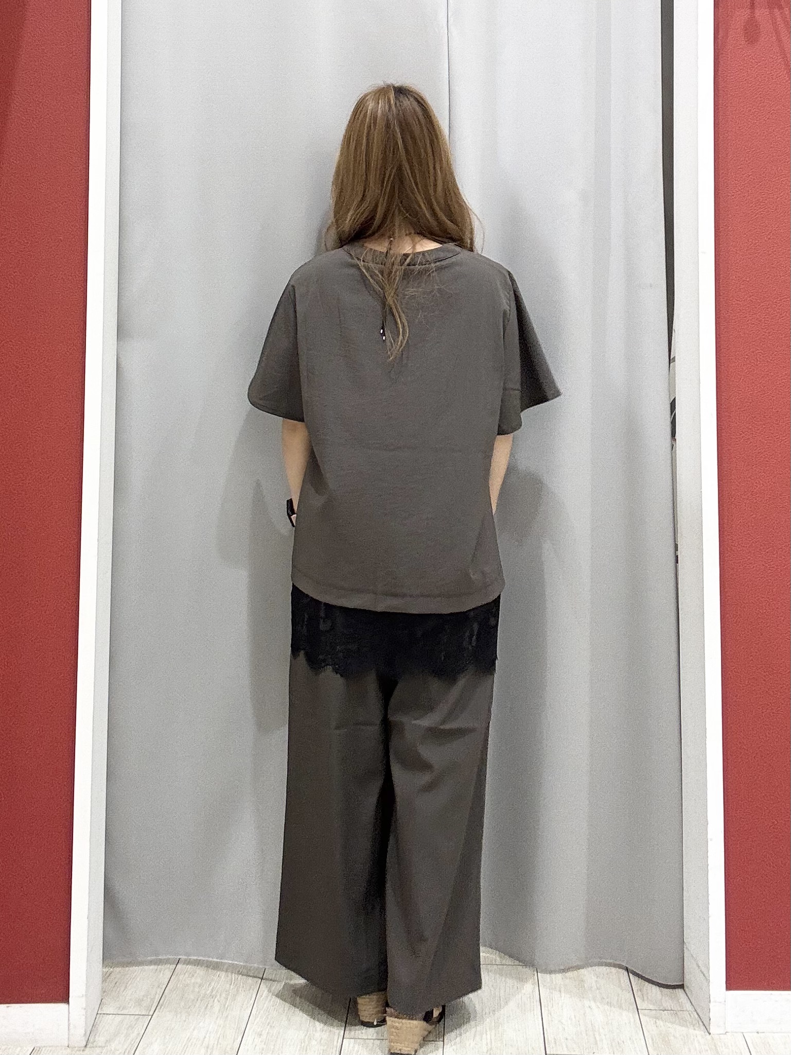 shioさんの「SHOO･LA･RUE｜【S-LL/洗濯機可】軽凛(かろりん)ひんやり スキッパー裾レースブラウス」を使ったコーディネート