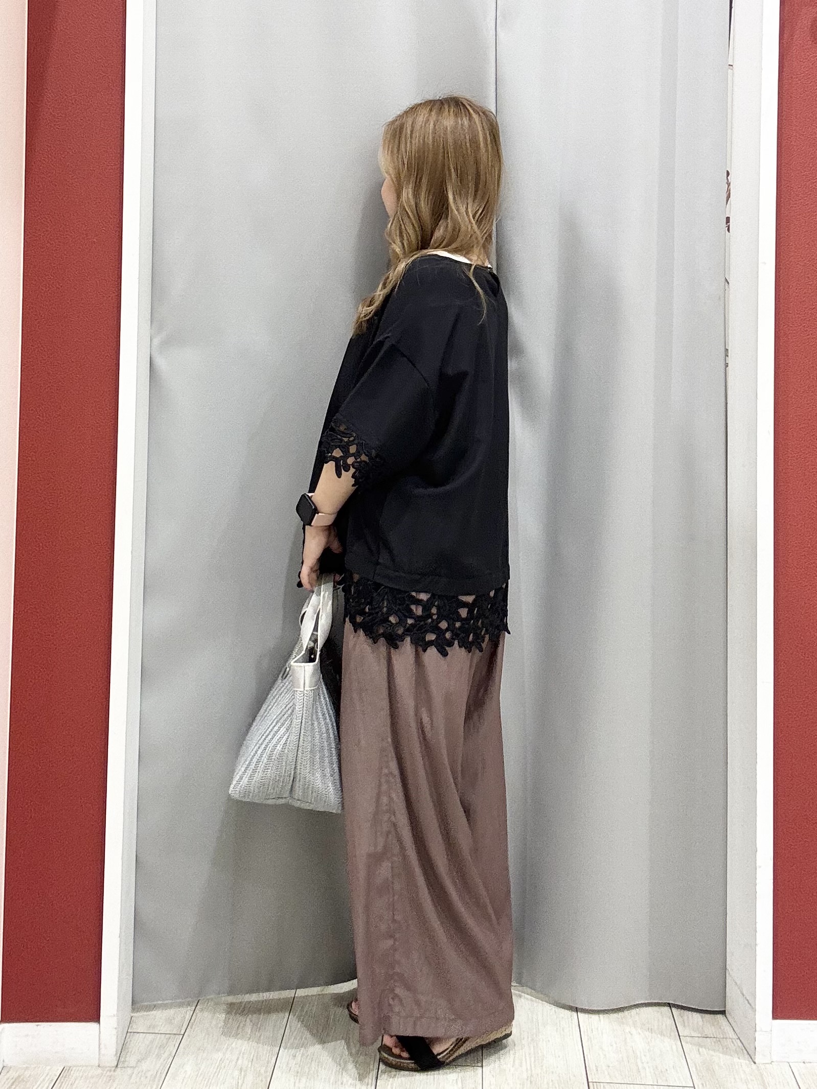 shioさんの「SHOO･LA･RUE｜【ひんやり/洗濯後しわになりにくい/S-LL】コーデの主役になる レース付きブラウス」を使ったコーディネート