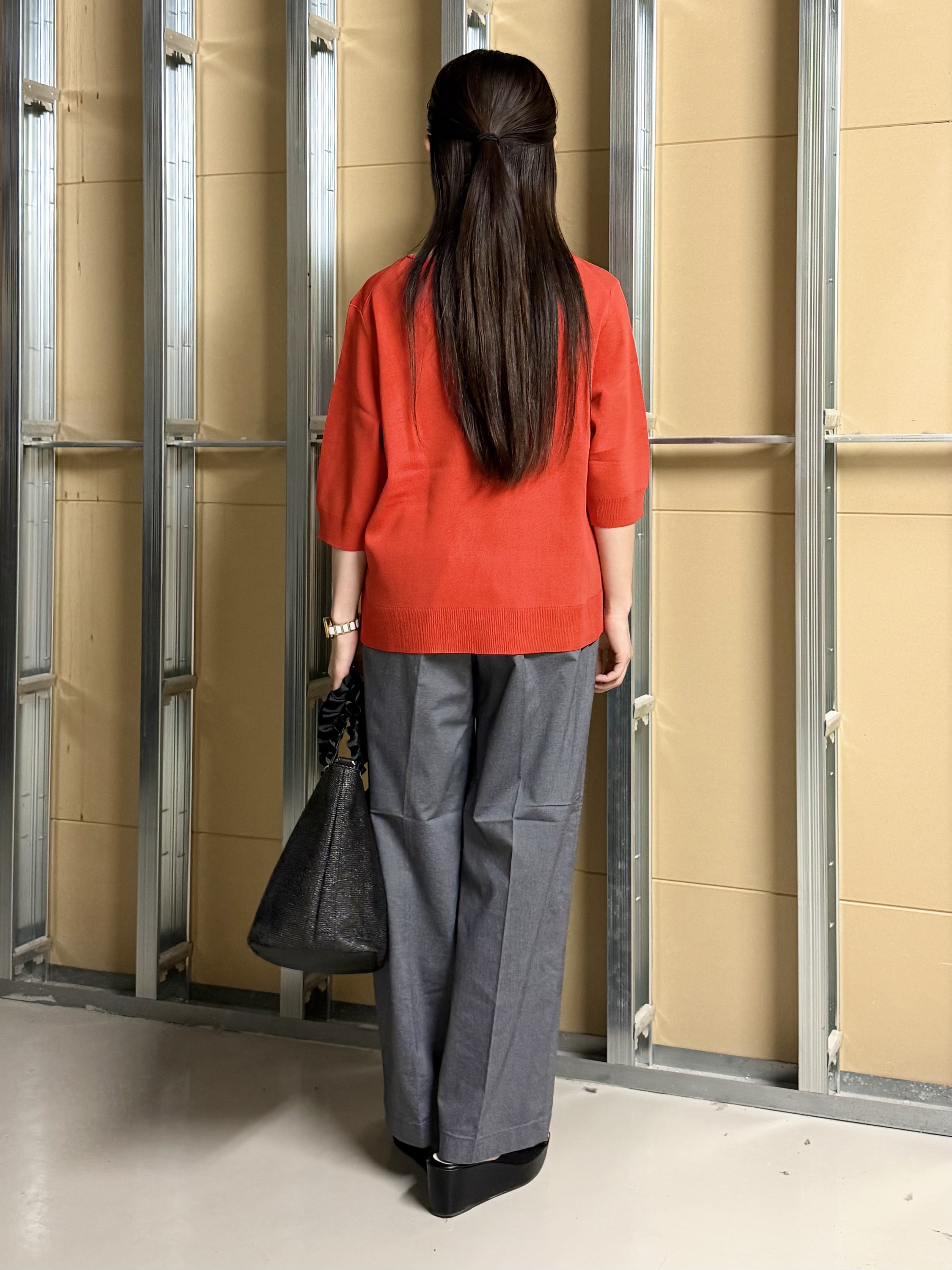 sahoさんの「THE SHOP TK｜【S-XL/ひんやりタッチ】美しさ際立つ 6分袖ニット 洗濯機OK/UVケア/毛玉になりにくい」を使ったコーディネート