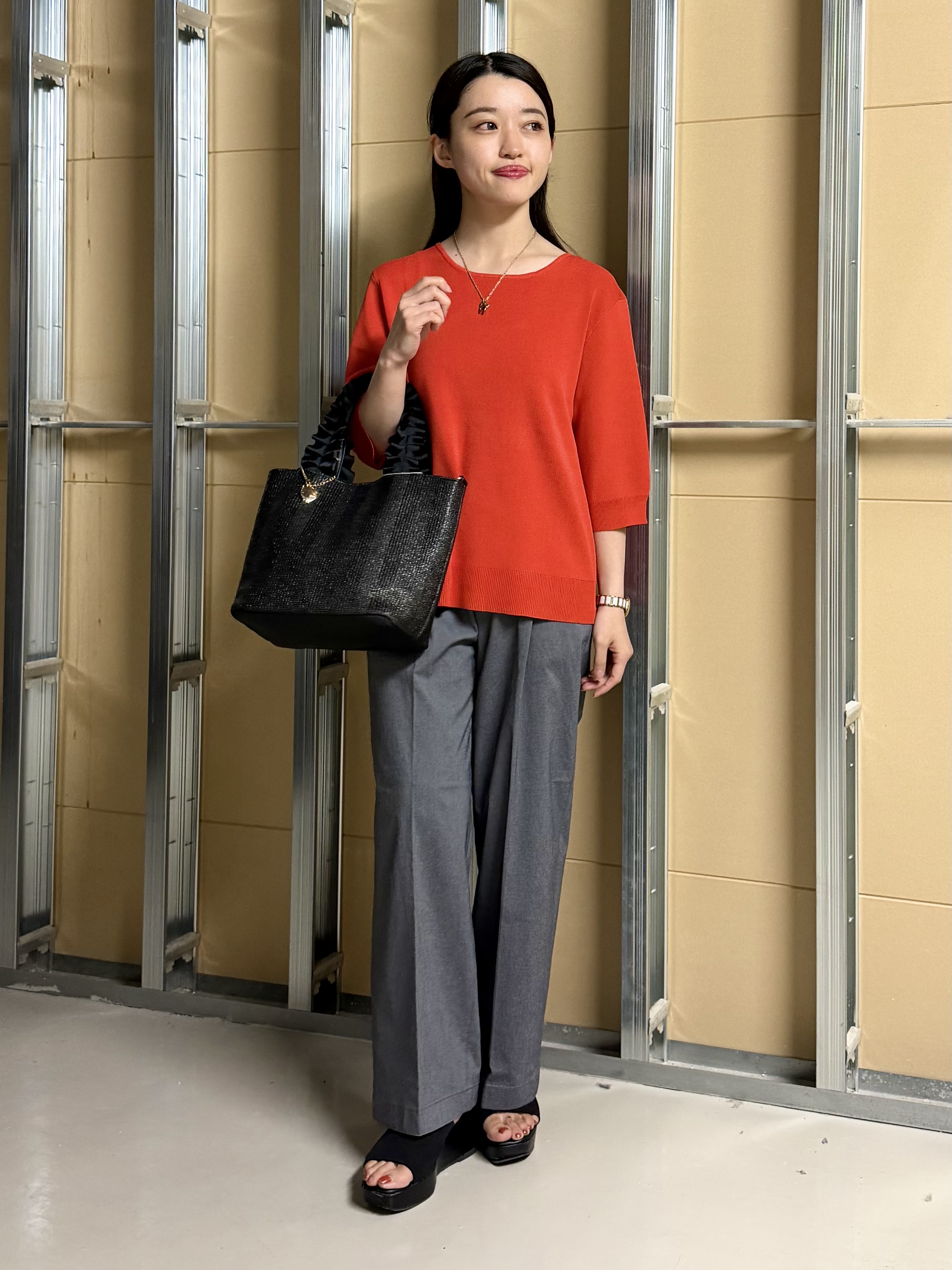 sahoさんの「THE SHOP TK｜【S-XL/ひんやりタッチ】美しさ際立つ 6分袖ニット 洗濯機OK/UVケア/毛玉になりにくい」を使ったコーディネート