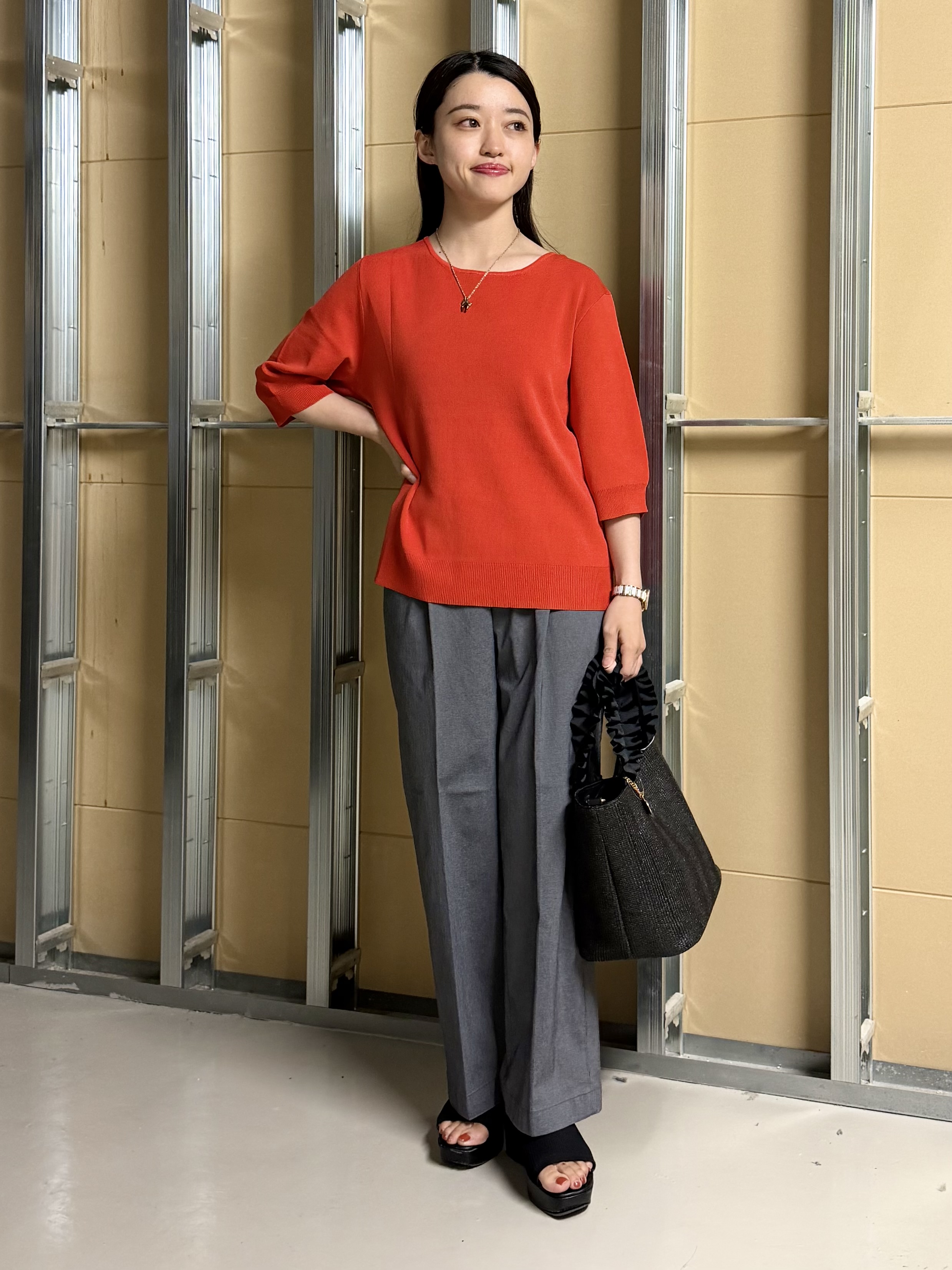 sahoさんの「THE SHOP TK｜【S-XL/ひんやりタッチ】美しさ際立つ 6分袖ニット 洗濯機OK/UVケア/毛玉になりにくい」を使ったコーディネート