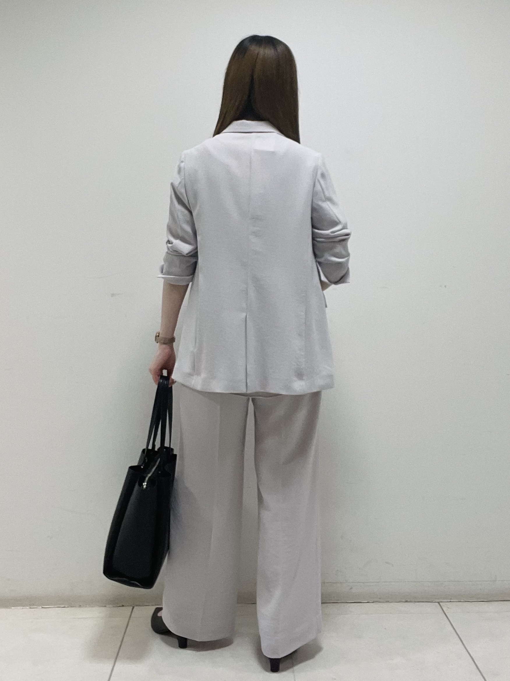 mさんの「INDIVI｜【洗える／多機能／SETUP可】着る日傘ダブルジャケット」を使ったコーディネート