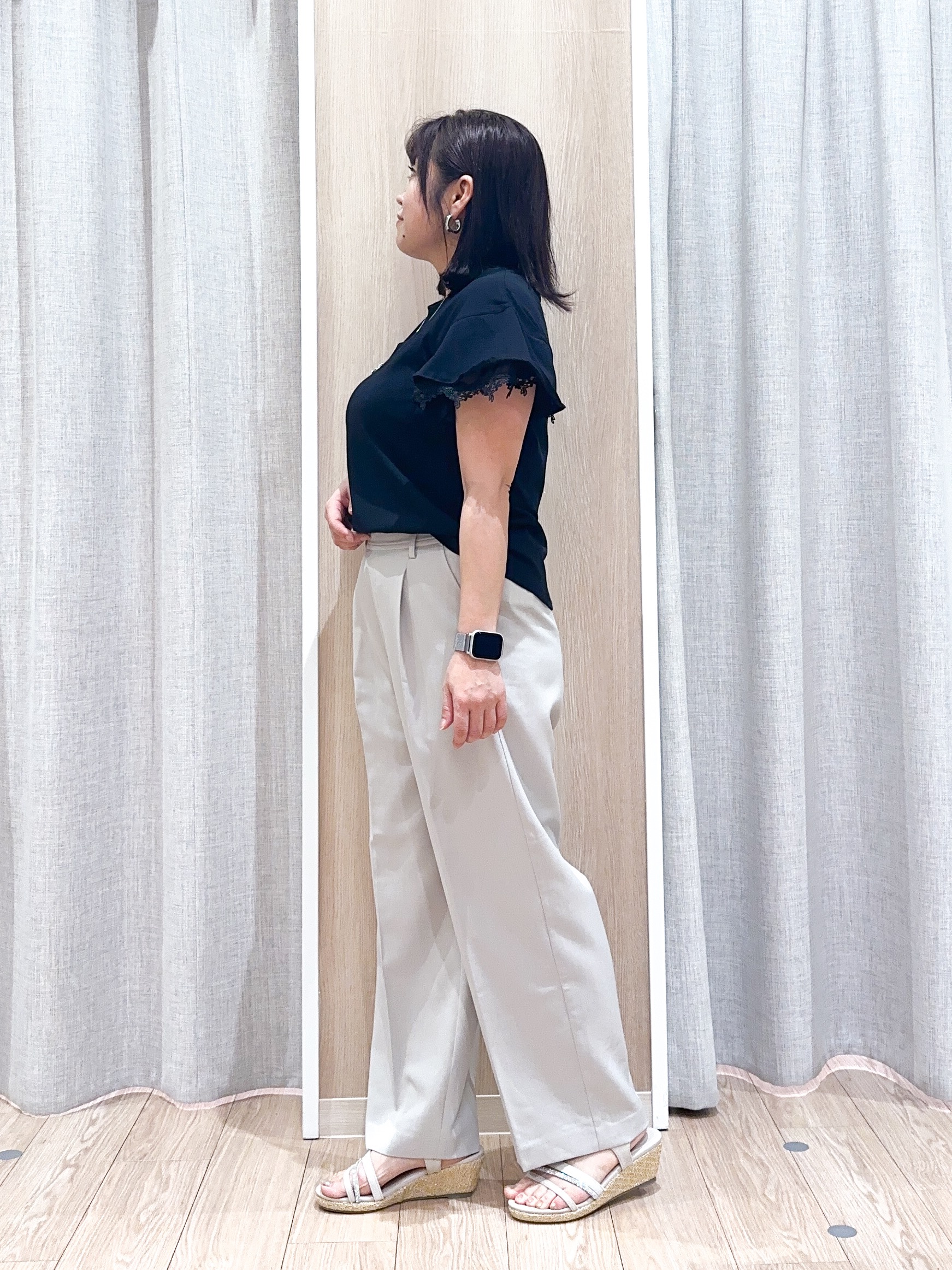 naoさんの「grove｜【二の腕カバー、UV/ひんやり】涼しく華やかに、レースレイヤードスリーブTシャツ」を使ったコーディネート