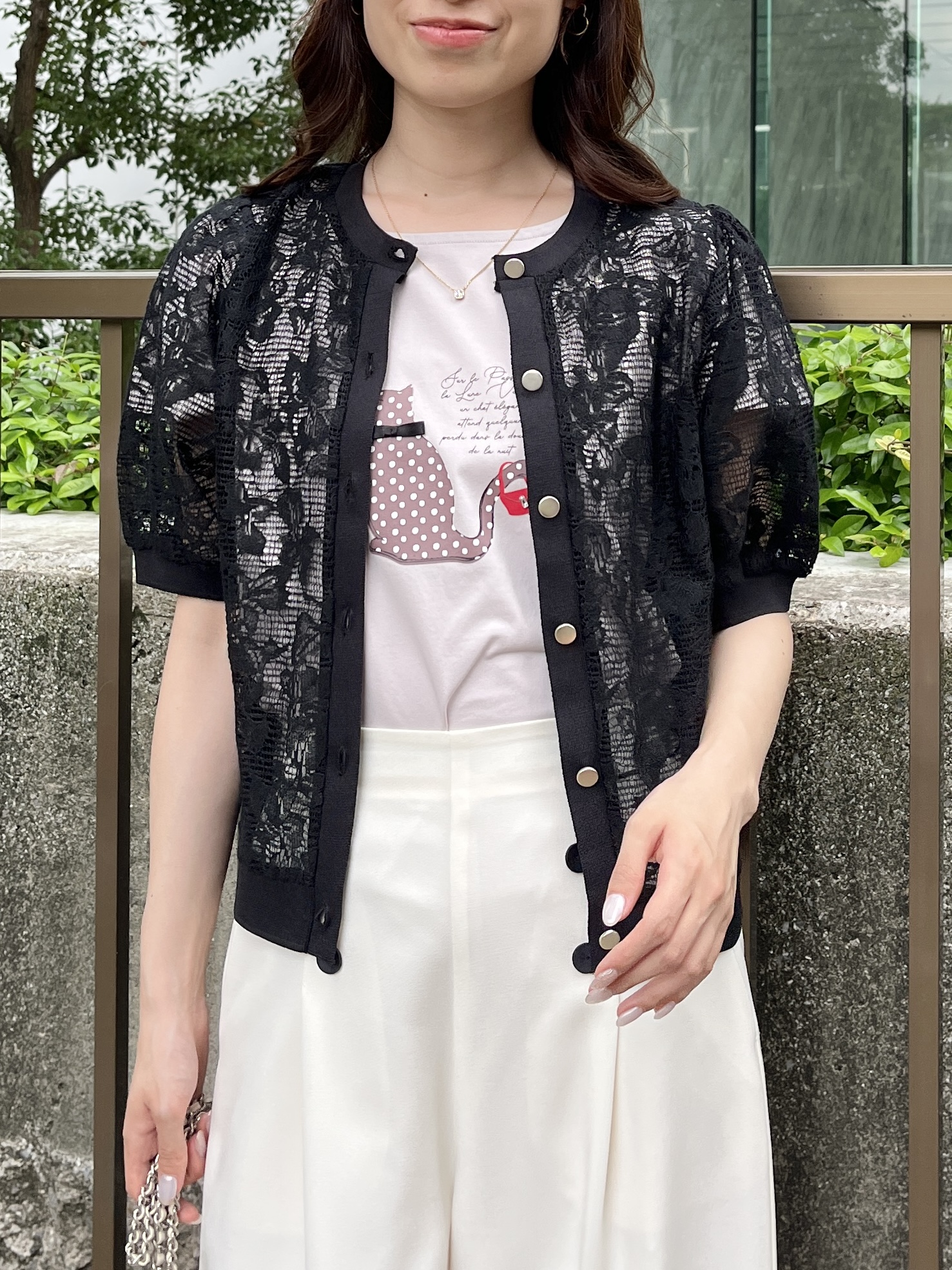 はばさんの「Couture brooch｜【接触冷感・UVカット・洗える】CATプリントTシャツ」を使ったコーディネート