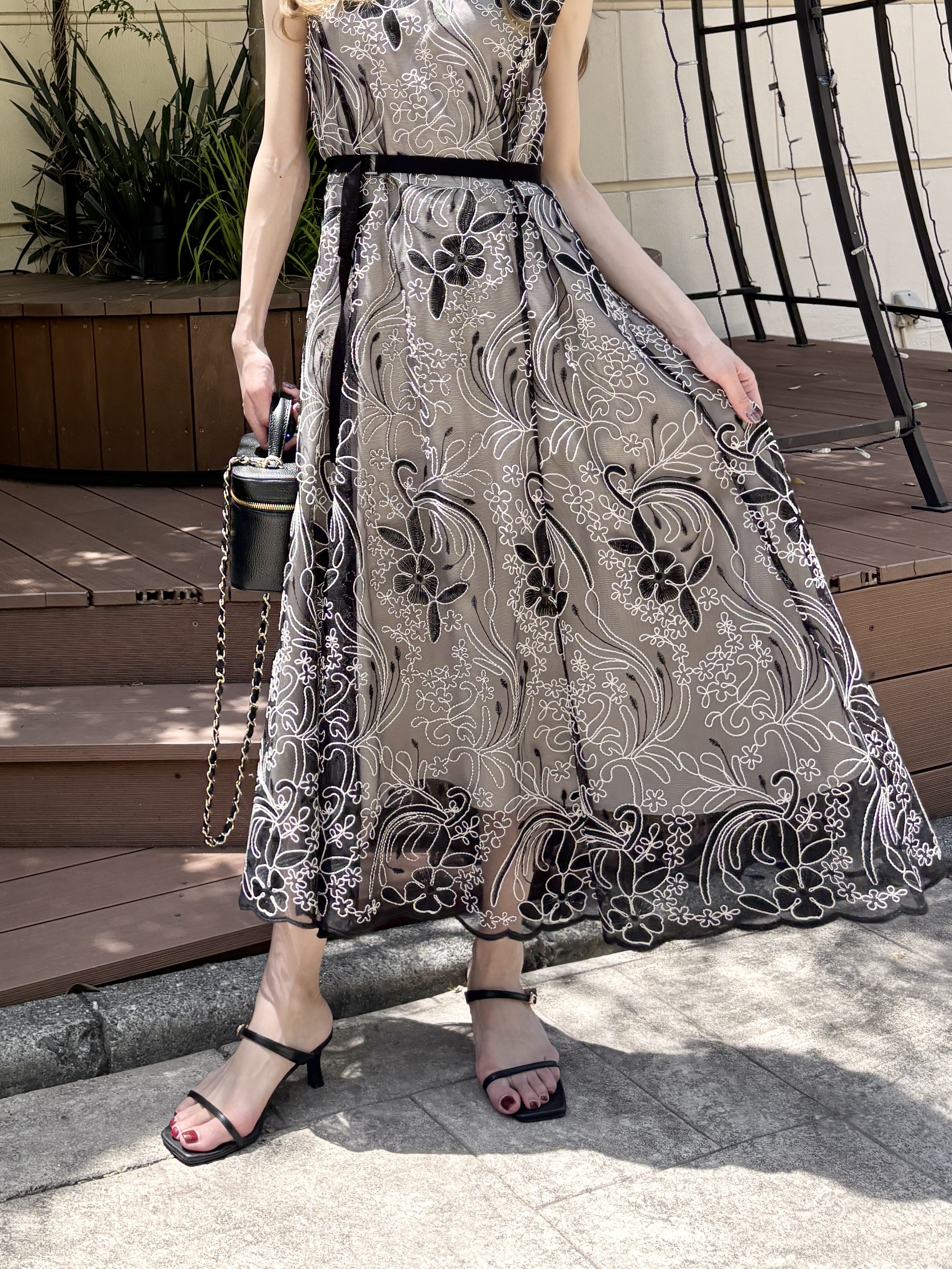 清水夏姫さんの「DRESSTERIOR｜シアーコードレース ドレス」を使ったコーディネート