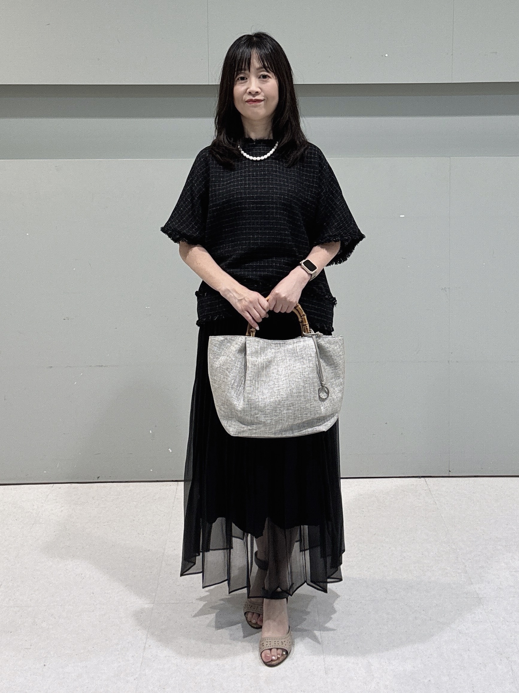 makiさんの「UNTITLED｜ファンシーツイードブラウス」を使ったコーディネート