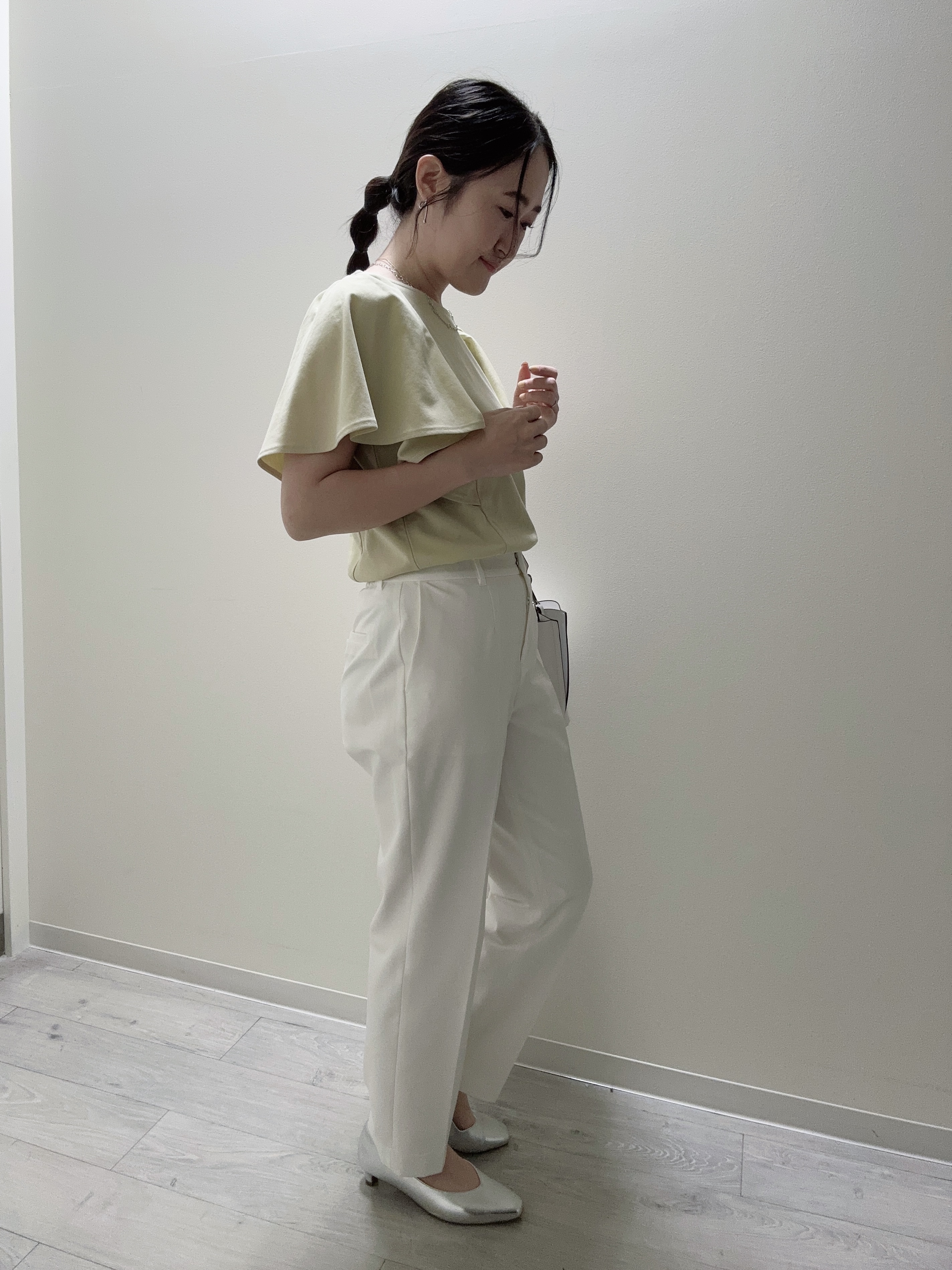 末廣美智子さんの「Reflect｜【UVカット／接触冷感／吸水速乾】フレアスリーブトップス」を使ったコーディネート
