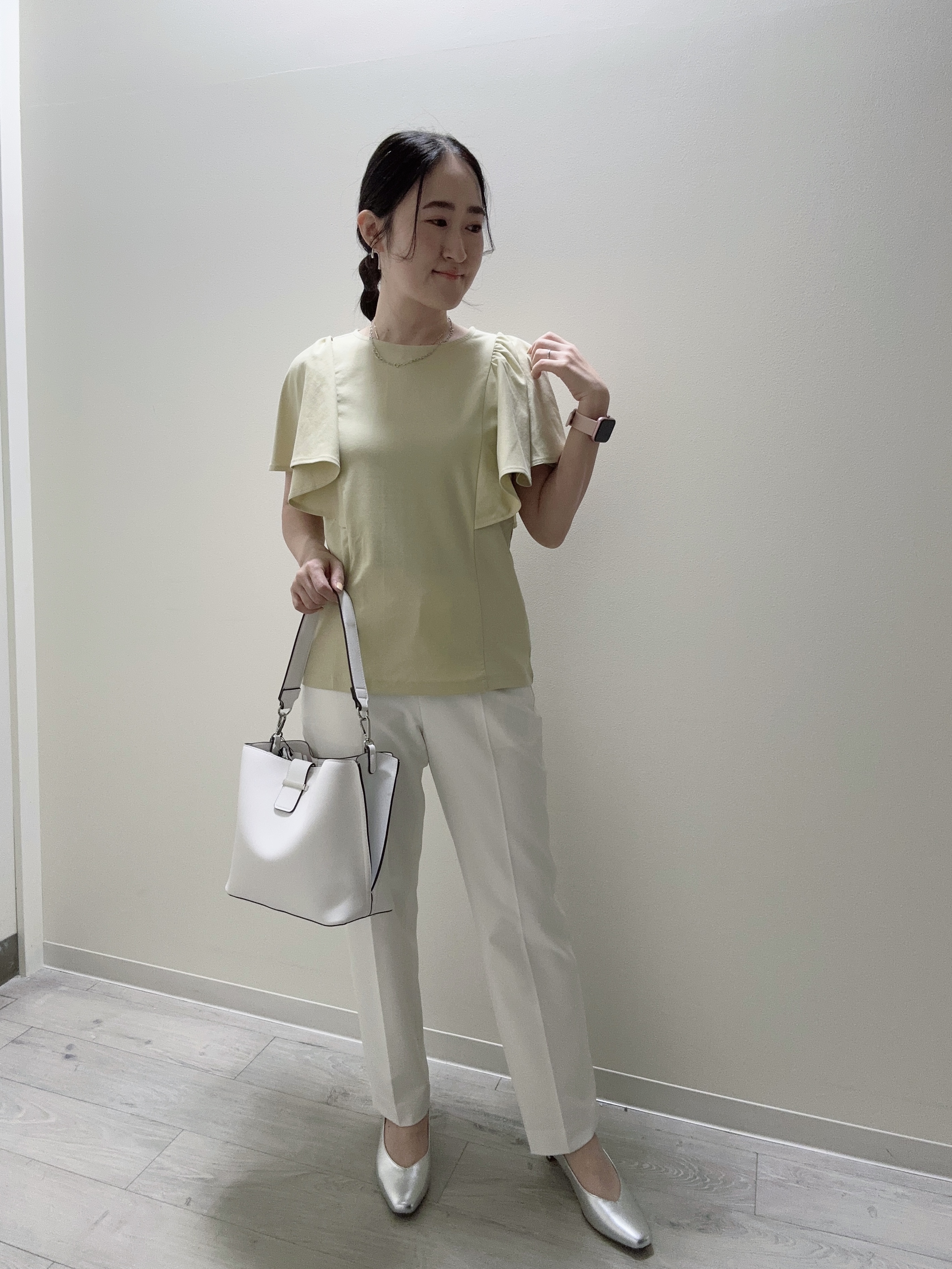 末廣美智子さんの「Reflect｜【UVカット／接触冷感／吸水速乾】フレアスリーブトップス」を使ったコーディネート
