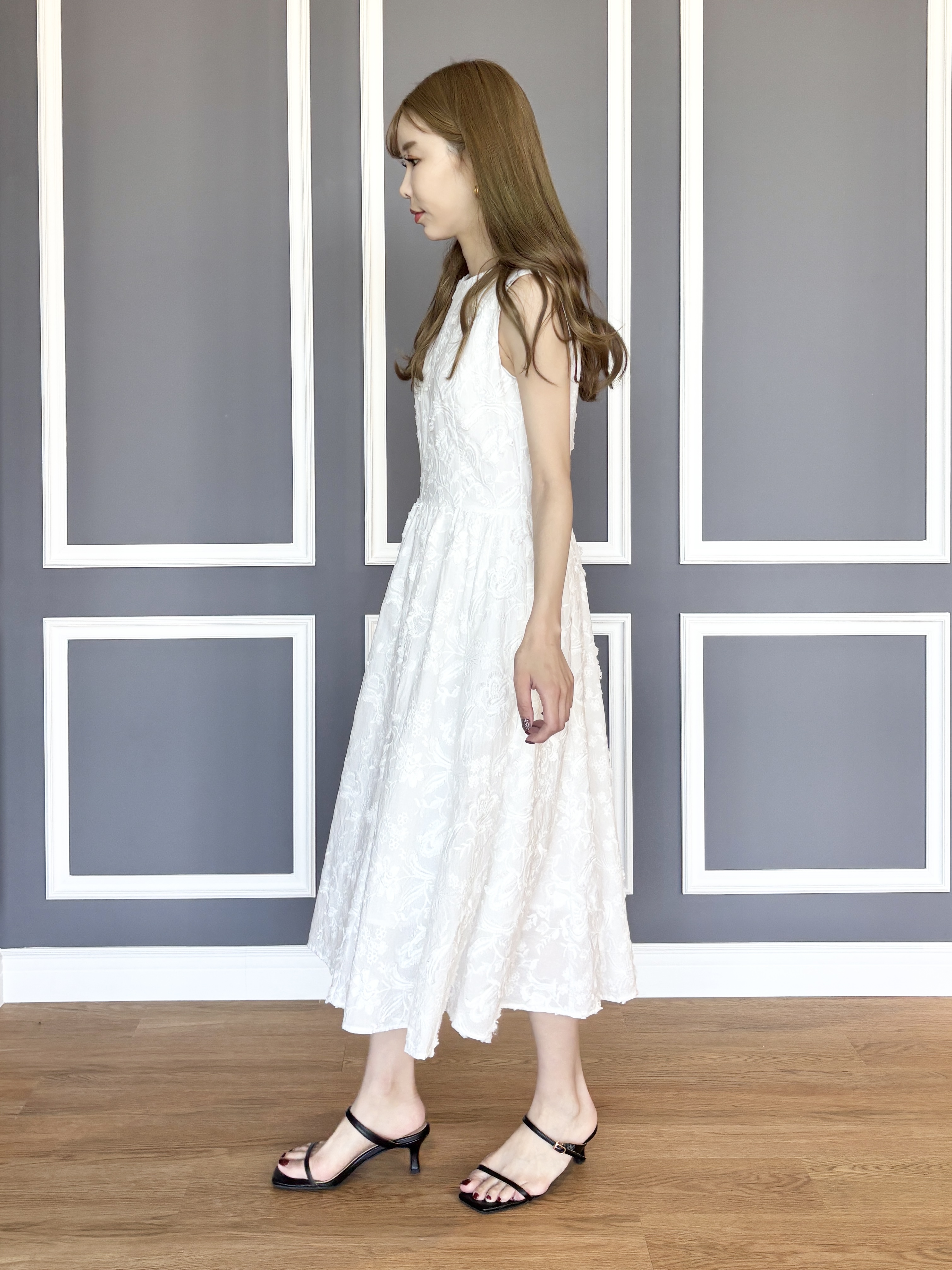 清水夏姫さんの「DRESSTERIOR｜【otonaMUSE5月号掲載】スキニーベルトサンダル」を使ったコーディネート