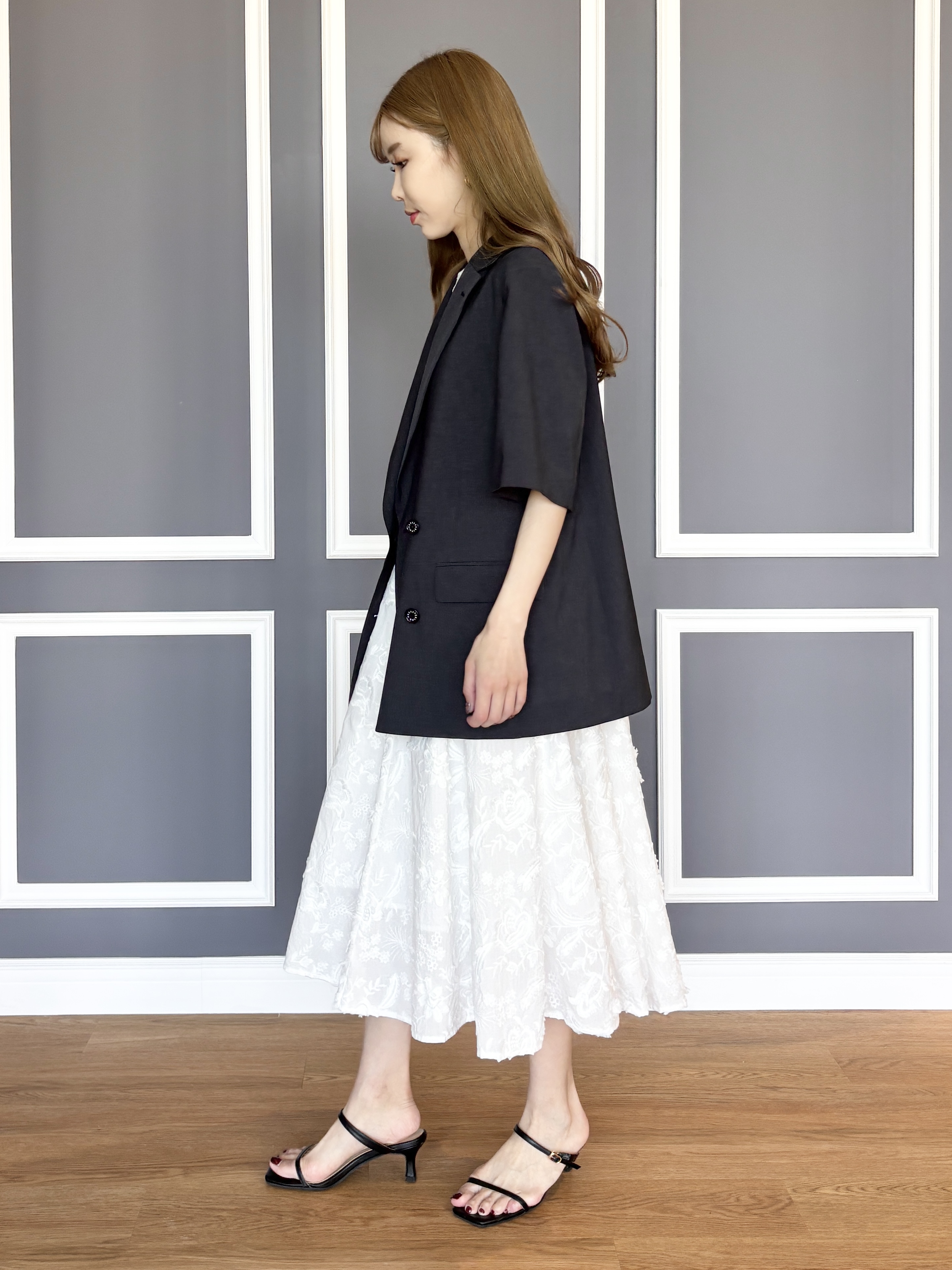 清水夏姫さんの「DRESSTERIOR｜【otonaMUSE5月号掲載】スキニーベルトサンダル」を使ったコーディネート