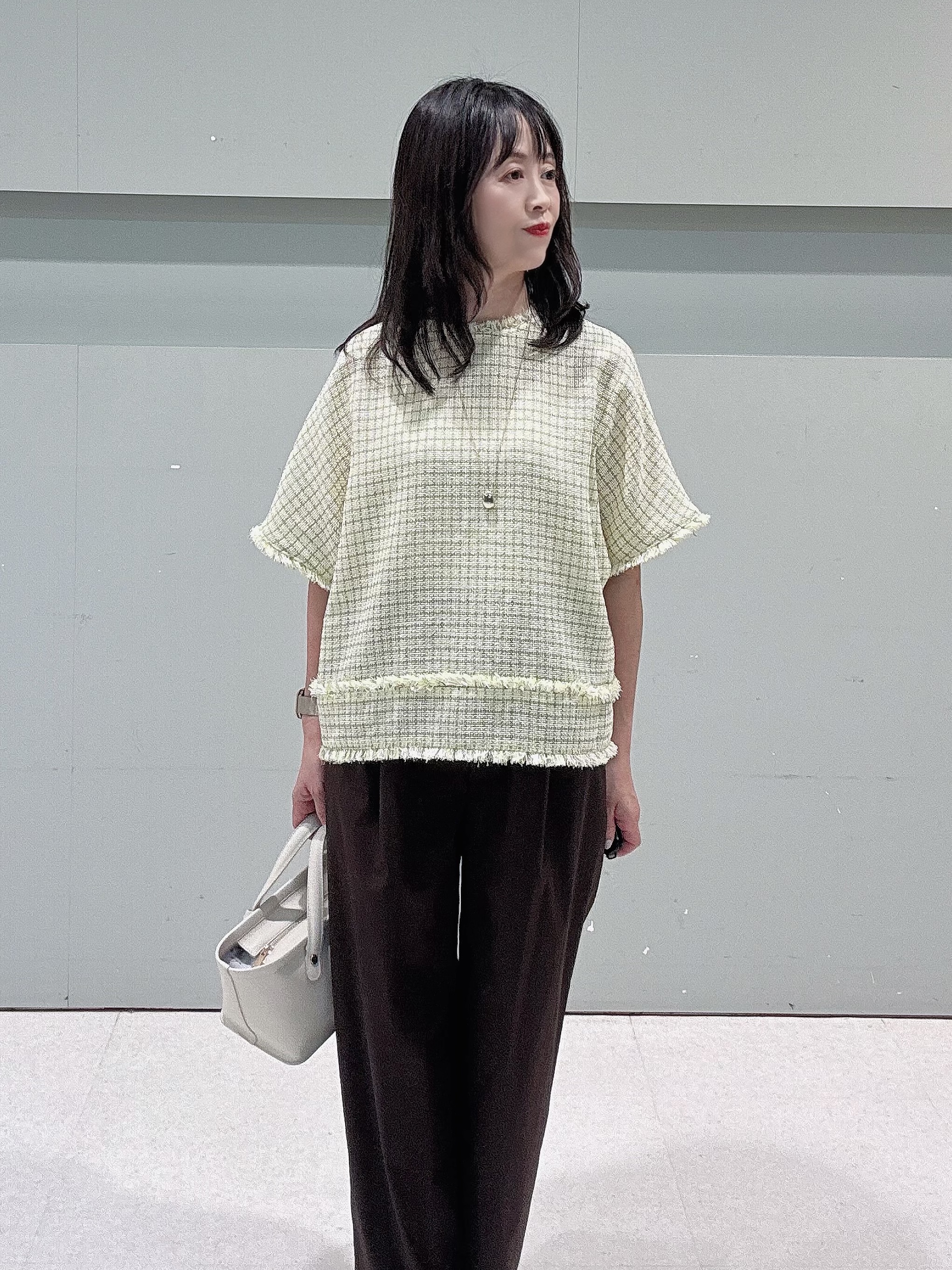 makiさんの「UNTITLED｜ファンシーツイードブラウス」を使ったコーディネート