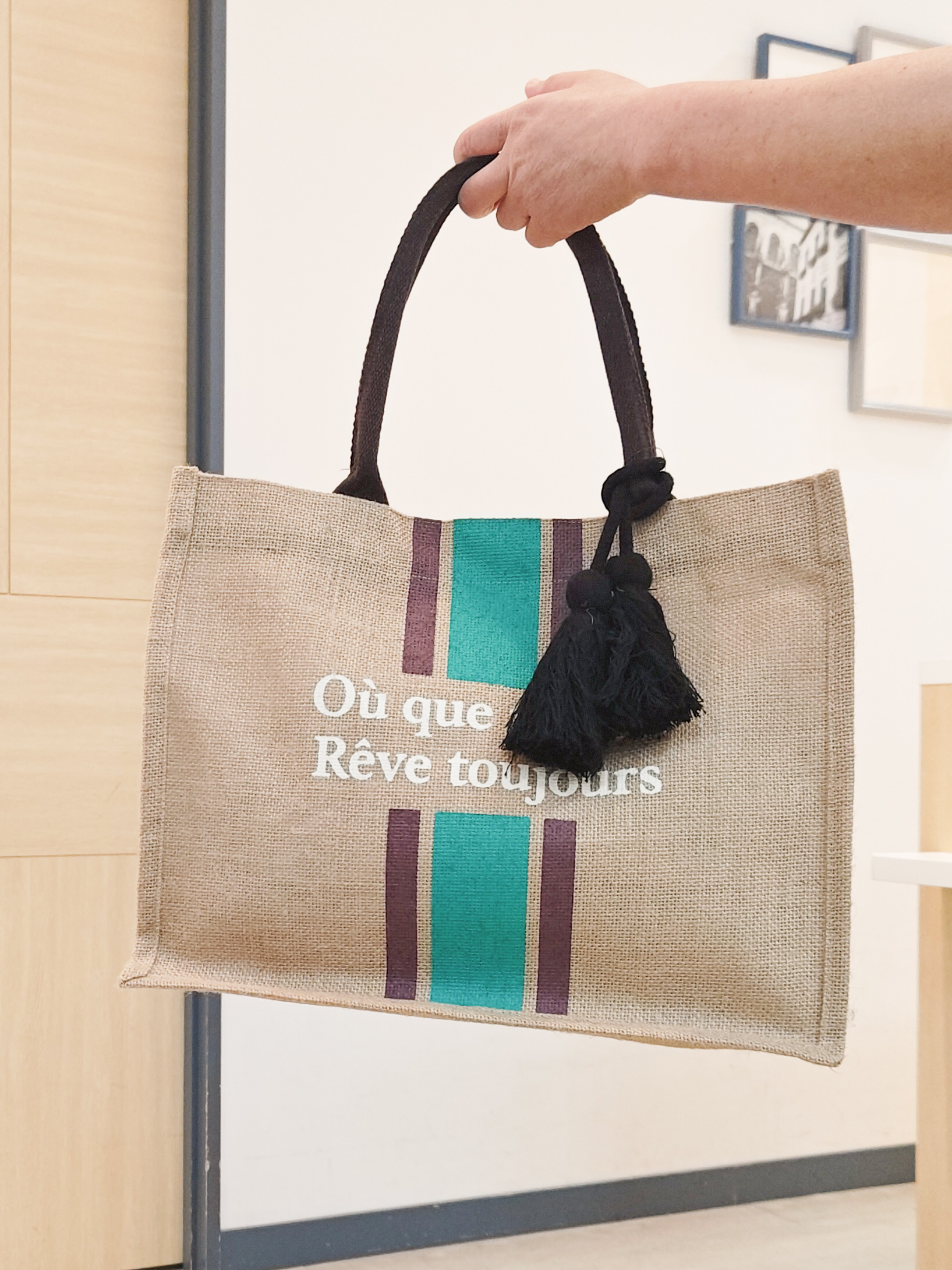 むぅポンさんの「grove｜【貴島明日香さん着用/UVカット】体型カバー叶う、バックプリーツTシャツ」を使ったコーディネート