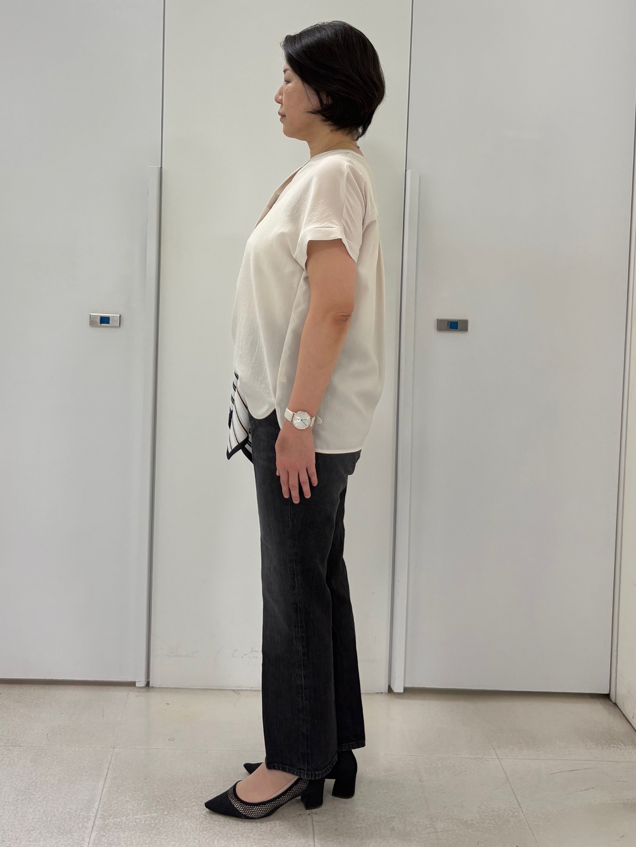 hIさんの「COUP DE CHANCE｜【手洗い可／セットアップ可】キーネックブラウス」を使ったコーディネート
