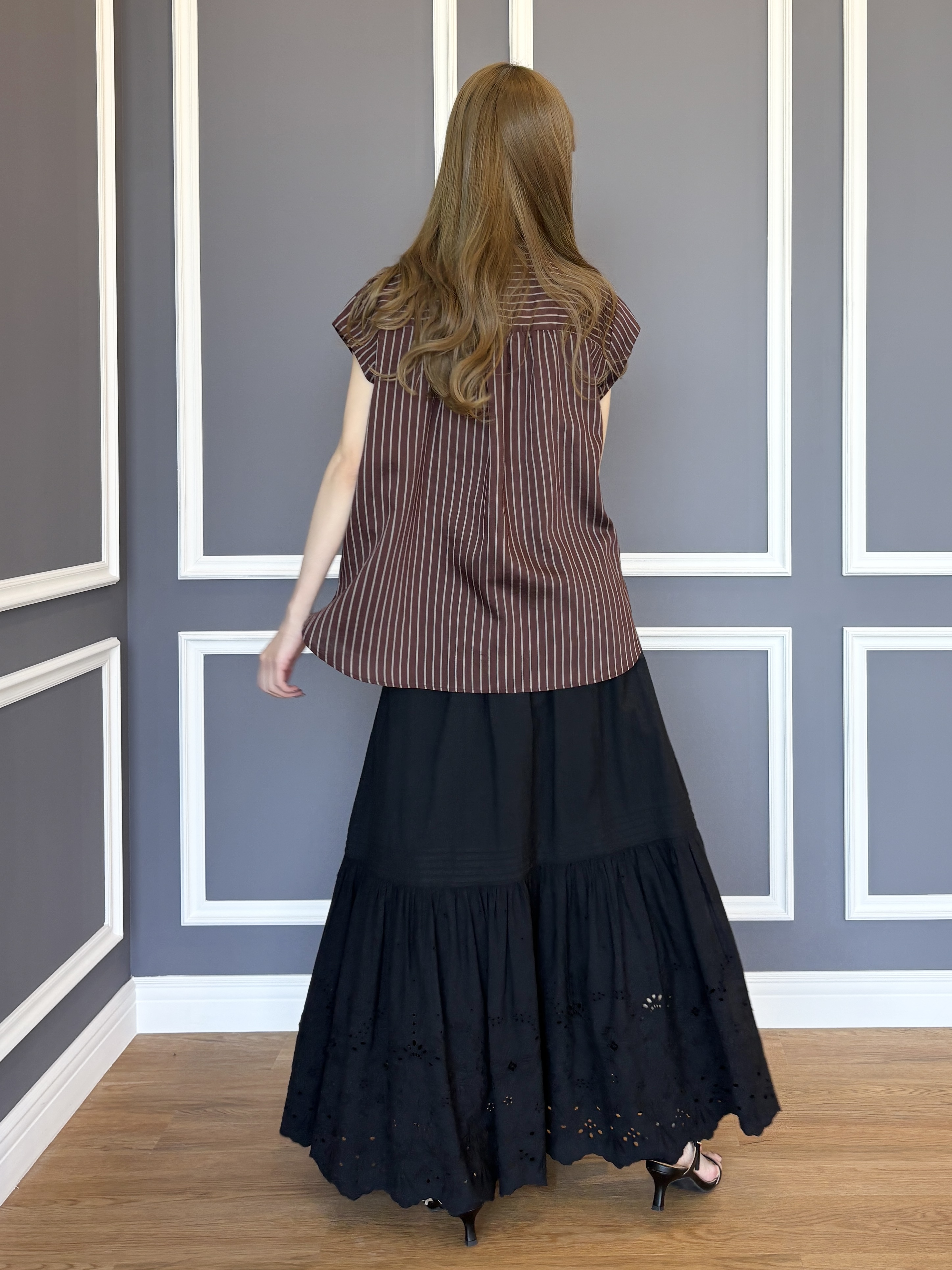 清水夏姫さんの「DRESSTERIOR｜ストライプフレンチスリーブフリルブラウス」を使ったコーディネート