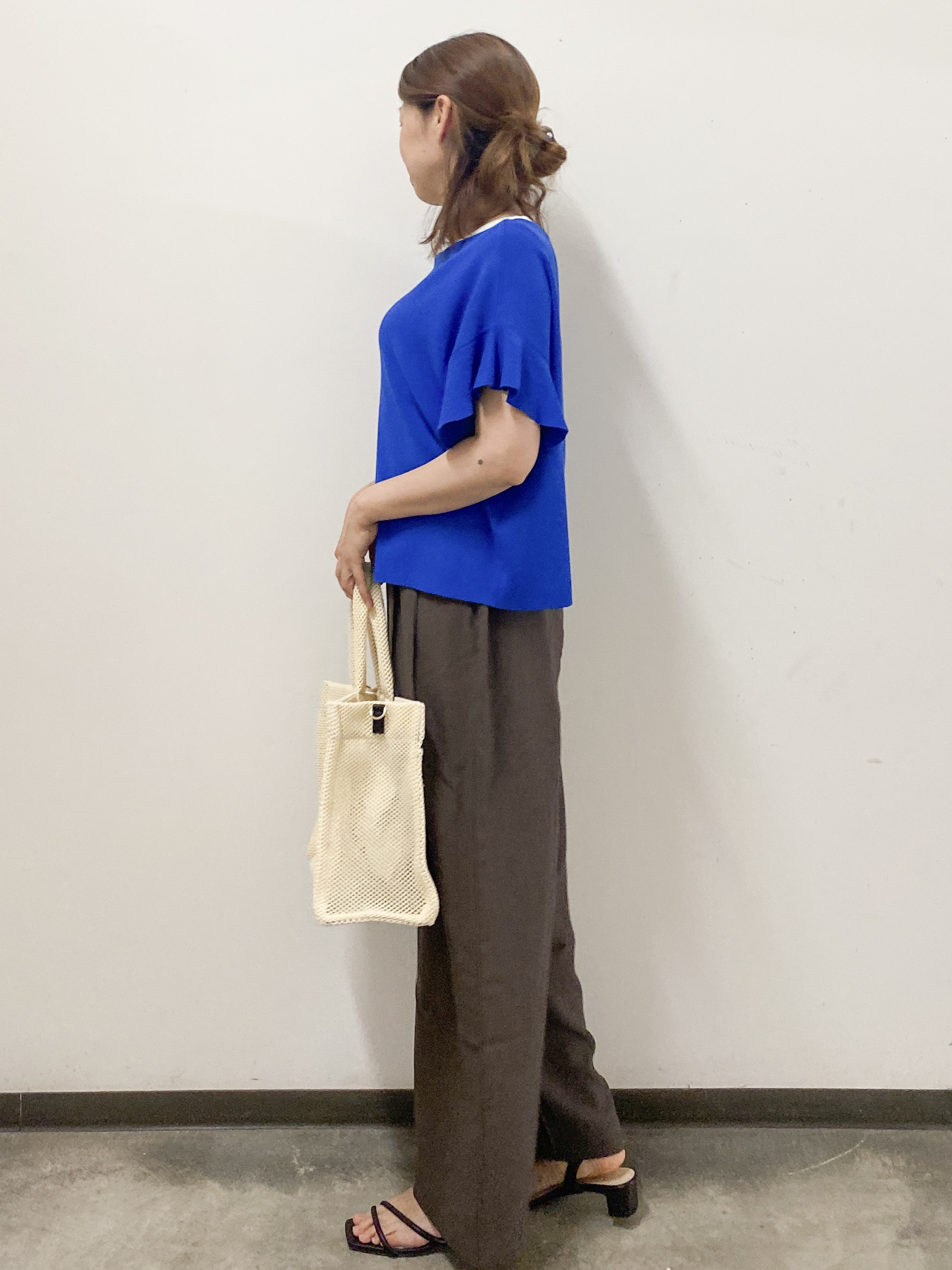 miさんの「index｜【UV／遮熱性】フリルスリーブニット《7col／洗濯機OK》」を使ったコーディネート