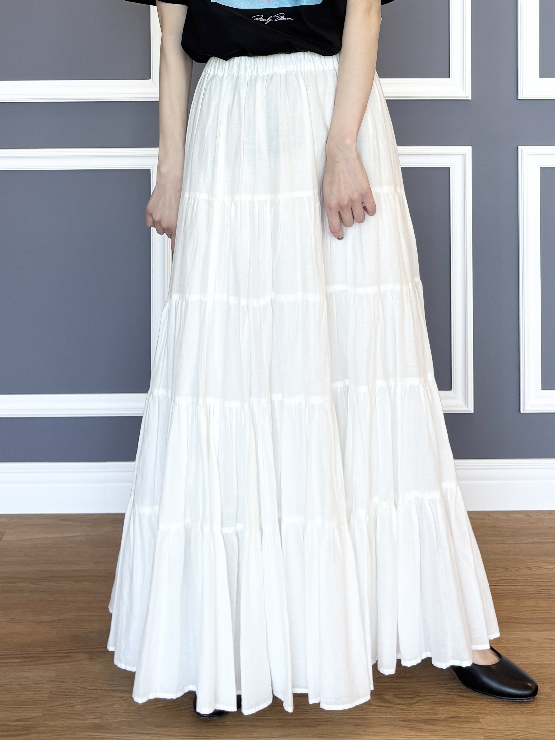 清水夏姫さんの「DRESSTERIOR｜シアーデニムシャツ」を使ったコーディネート