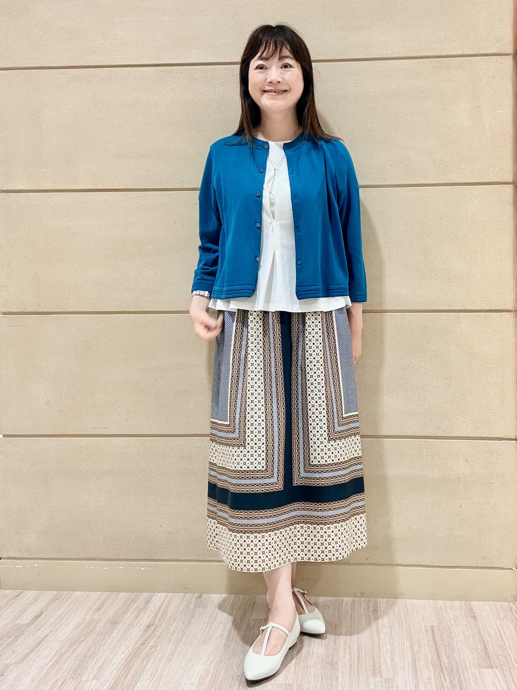 Marさんの「Reflect｜【UVカット／接触冷感／吸水速乾】タックデザインフレアトップス」を使ったコーディネート