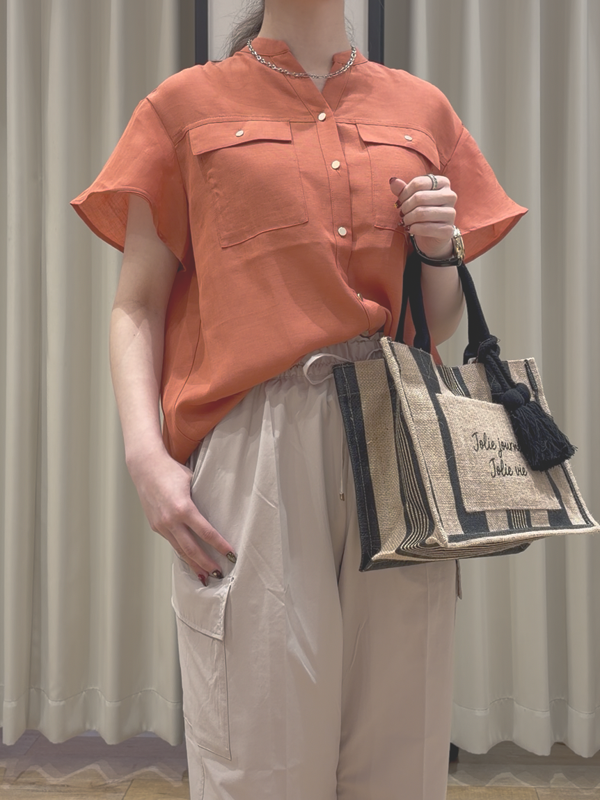 RUKAさんの「grove｜【洗濯機OK・ひんやり/SETUP可】シワになりにくい、フレアスリーブブラウス」を使ったコーディネート