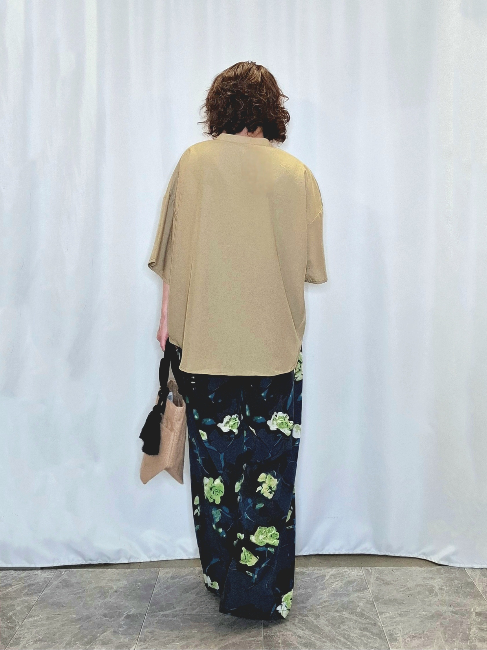 ぬーさんの「SHOO･LA･RUE｜【洗濯機可/S-LL】大人の抜け感 ゆるっと5分袖シャツ」を使ったコーディネート