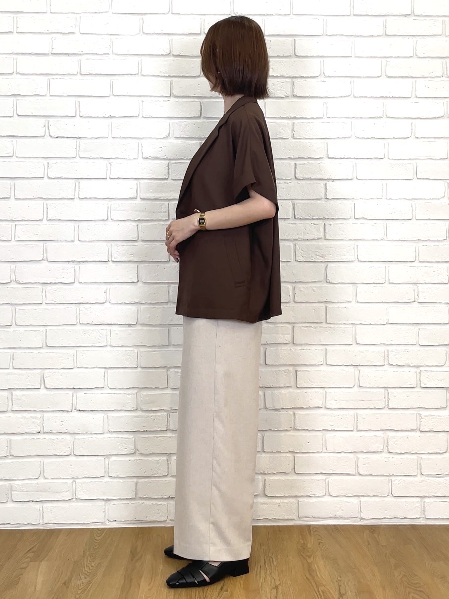 NATSUMIさんの「grove｜【洗濯機OK・ひんやり/SETUP可】シワになりにくいハーフスリーブジャケット」を使ったコーディネート
