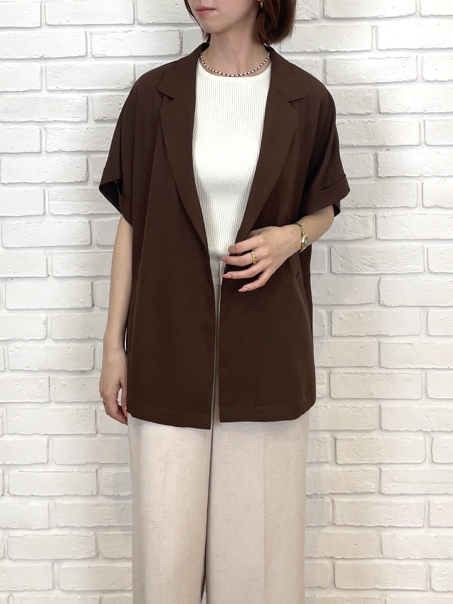 NATSUMIさんの「grove｜【洗濯機OK・ひんやり/SETUP可】シワになりにくいハーフスリーブジャケット」を使ったコーディネート