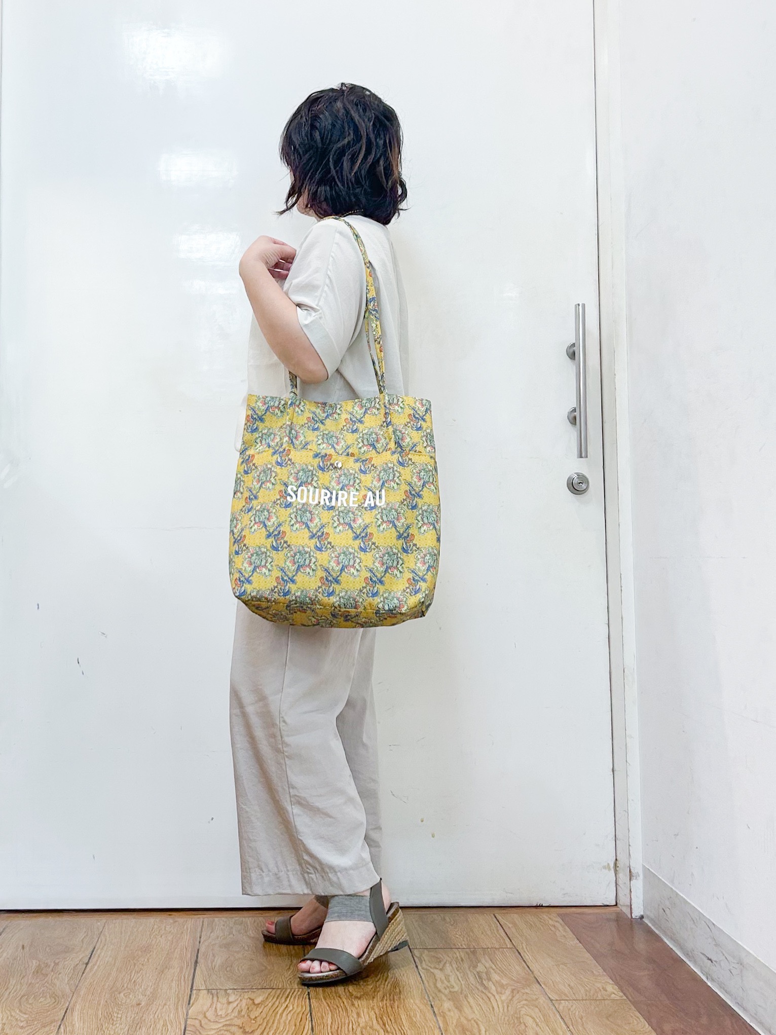 haruさんの「SHOO･LA･RUE｜【ひんやり/着丈選べる/体型カバー】洗濯後しわになりにくい さらさらドルマンブラウス」を使ったコーディネート