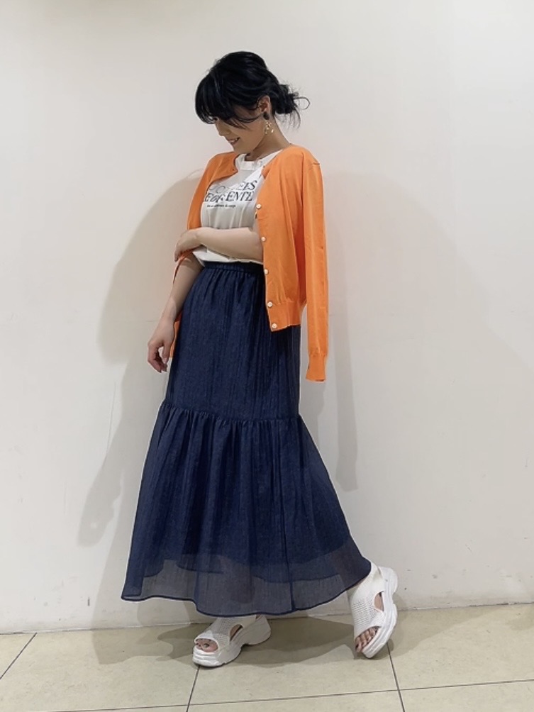 watanabeさんの「UNTITLED｜【9色展開/アンサンブル可】コットンクルーネックカーディガン」を使ったコーディネート