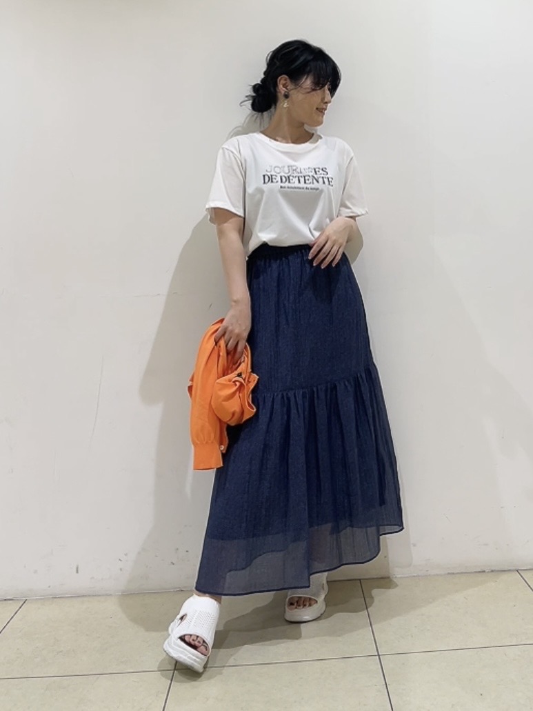 watanabeさんの「UNTITLED｜【9色展開/アンサンブル可】コットンクルーネックカーディガン」を使ったコーディネート