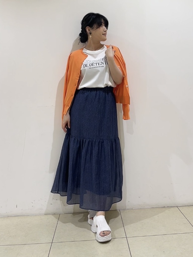 watanabeさんの「UNTITLED｜【9色展開/アンサンブル可】コットンクルーネックカーディガン」を使ったコーディネート