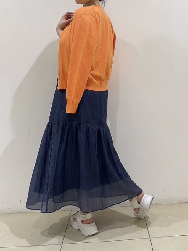 watanabeさんの「UNTITLED｜【9色展開/アンサンブル可】コットンクルーネックカーディガン」を使ったコーディネート