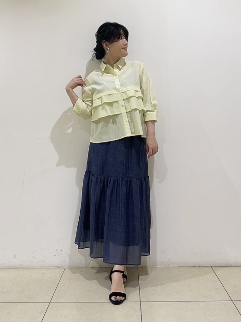 watanabeさんの「UNTITLED｜【UVケア／吸汗速乾／着映え】ティアードストライプシャツ」を使ったコーディネート