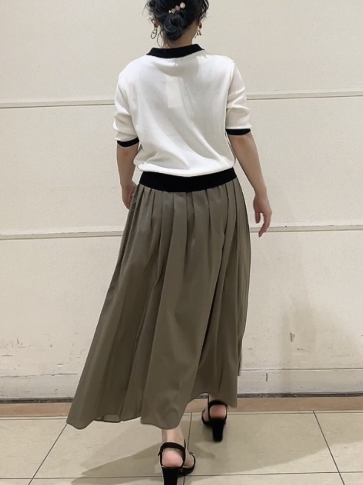 watanabeさんの「UNTITLED｜【バイカラー】衿付きシャツ風ニット」を使ったコーディネート