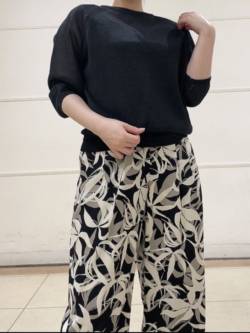 watanabeさんの「UNTITLED｜【洗える/ゆったり】クルーネックドライニット」を使ったコーディネート